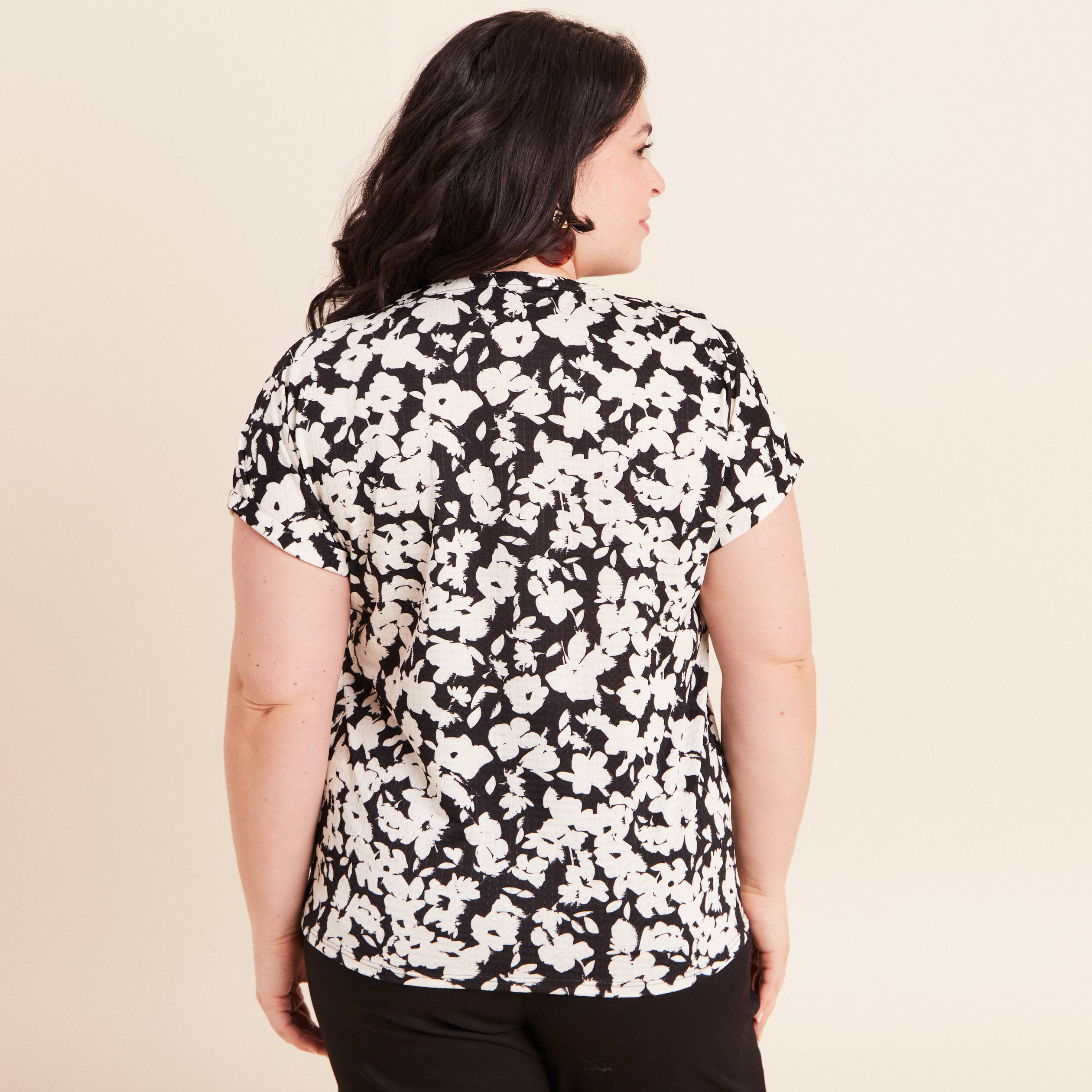 T-shirt manches courtes noir femme
