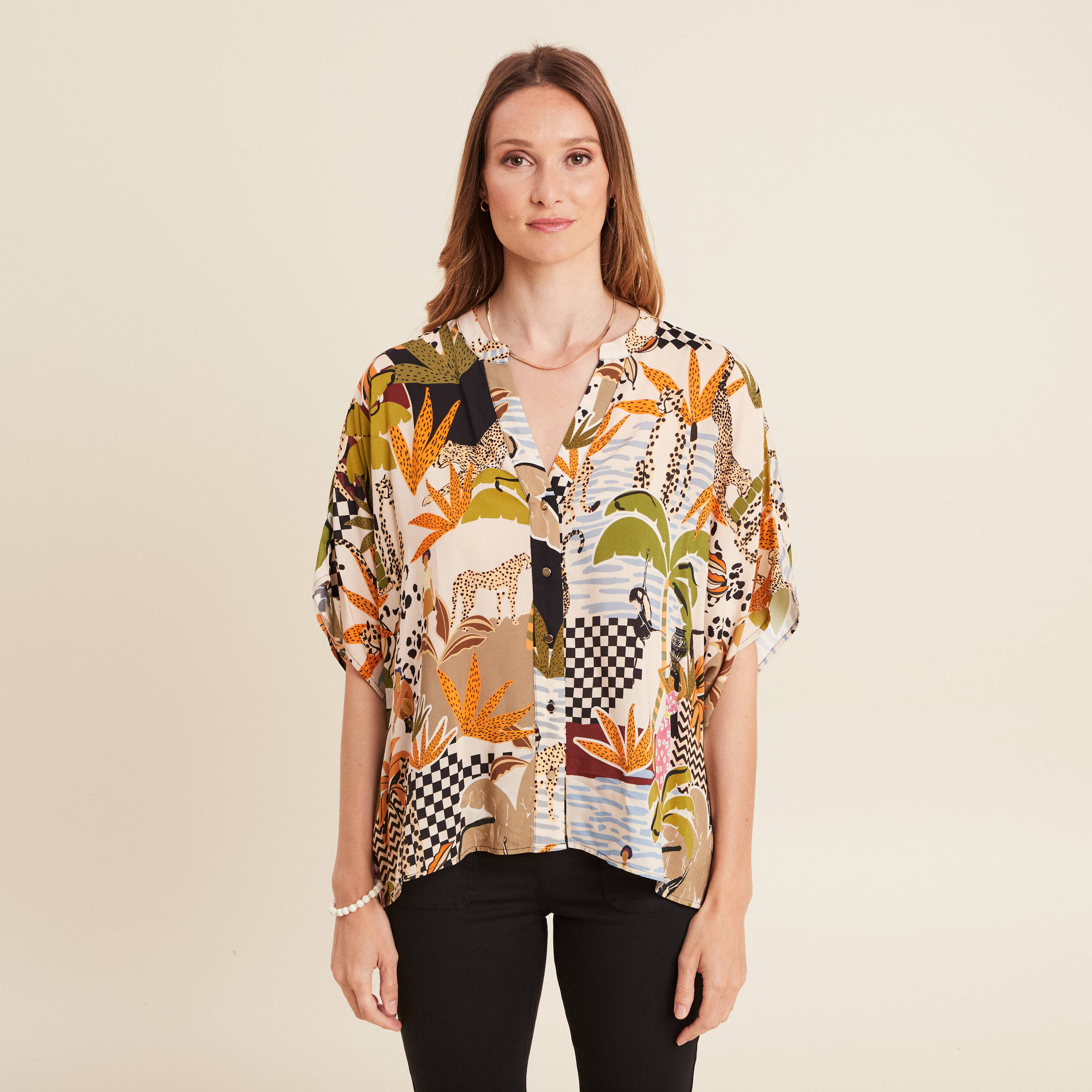 chemise ample mi longue manches courtes beige femme Chemise ample mi-longue manches courtes beige femme