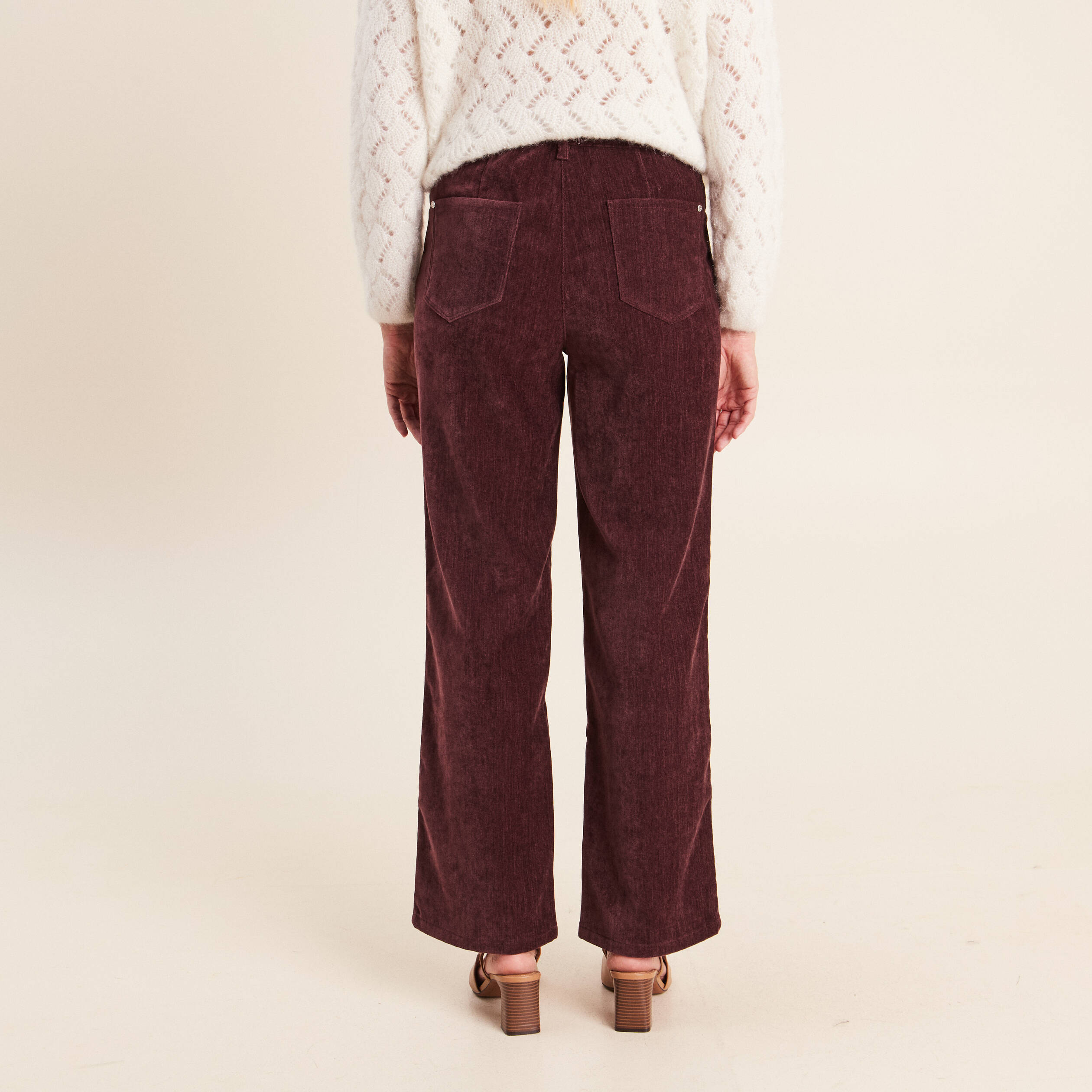 Jean taille haute en velours bordeaux femme