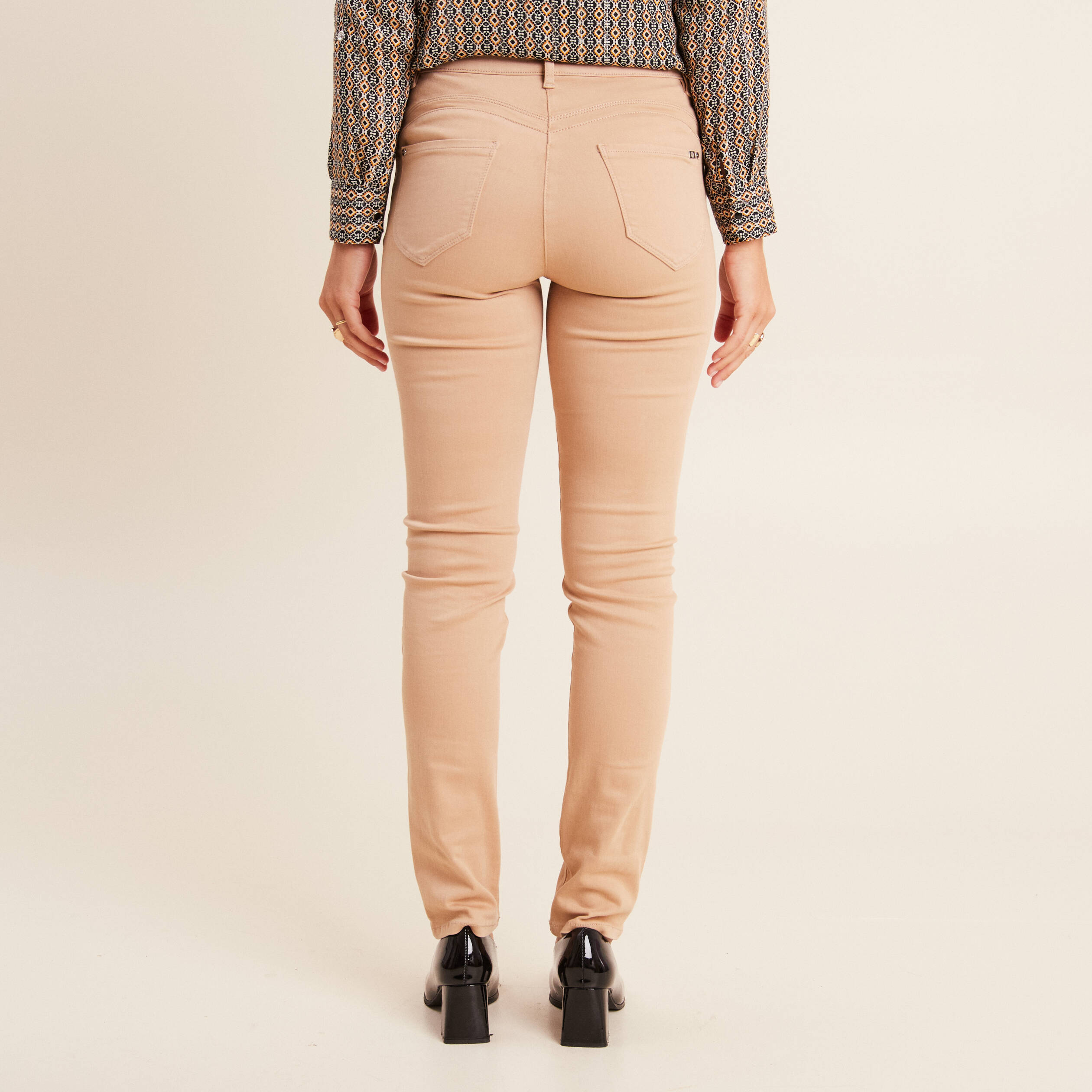 jean magique ajuste taille standard sable femme Jean magique ajusté taille standard sable femme