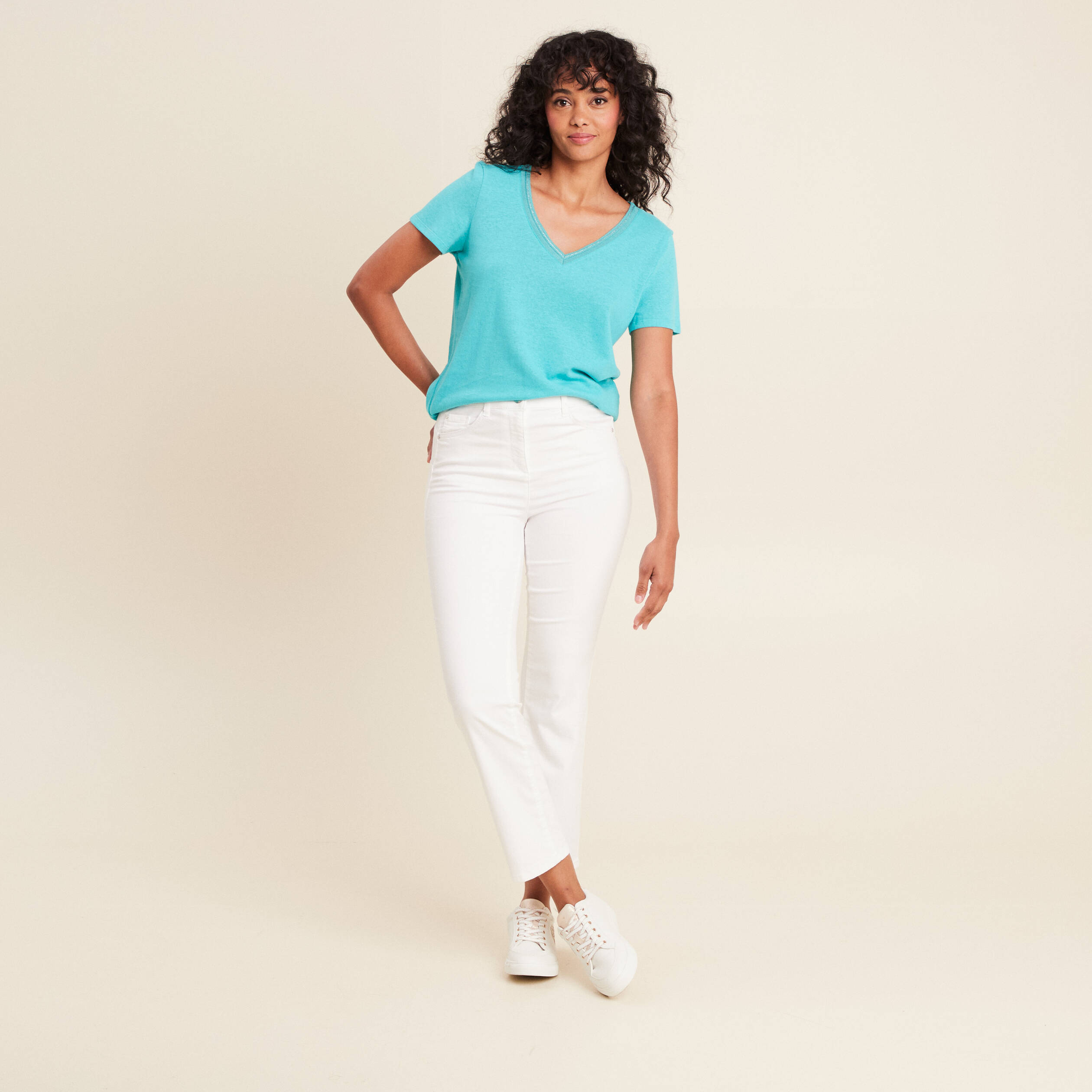 t shirt manches courtes col en v bleu turquoise femme T-shirt manches courtes col en V bleu turquoise femme