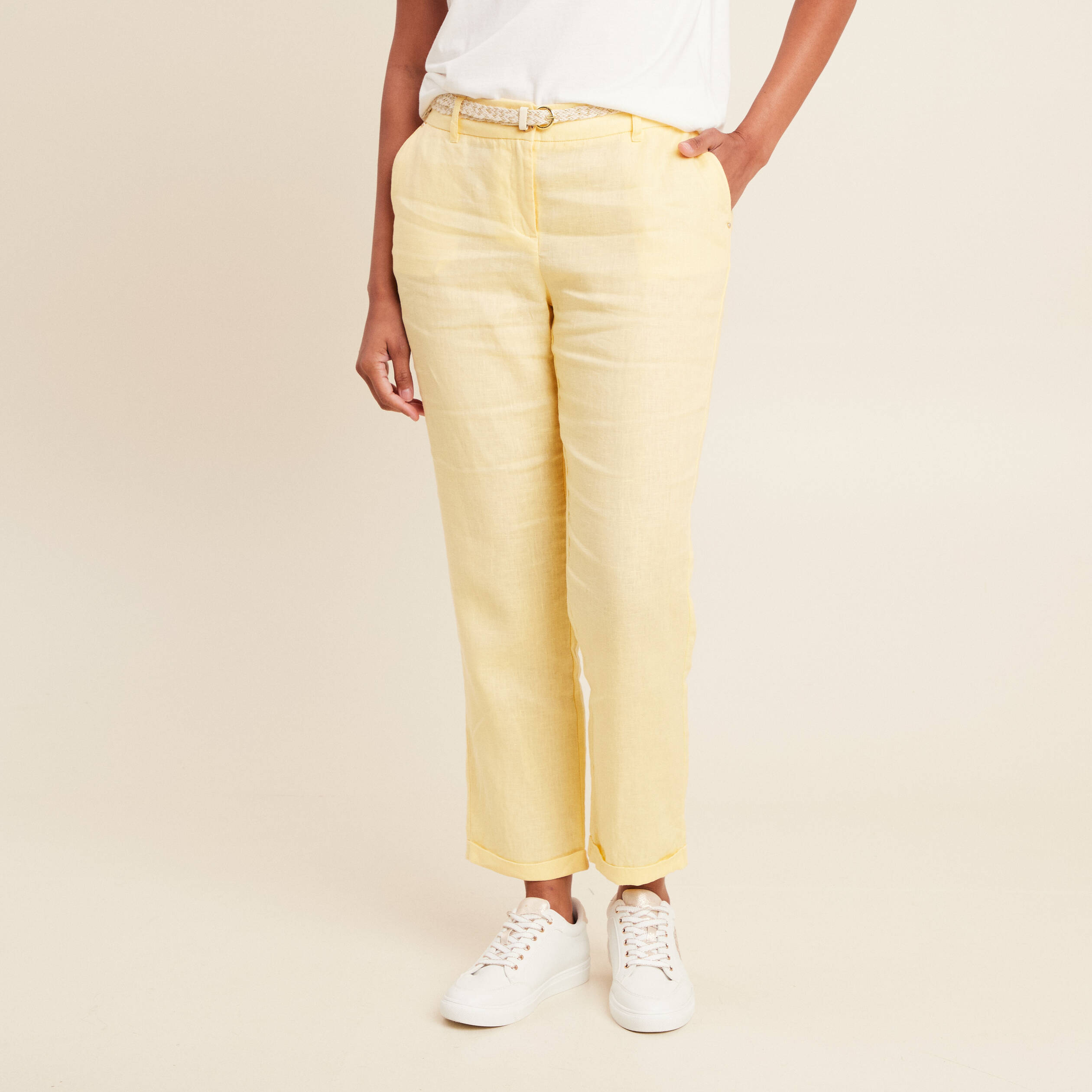 Pantalon flou ceinturé jaune clair femme