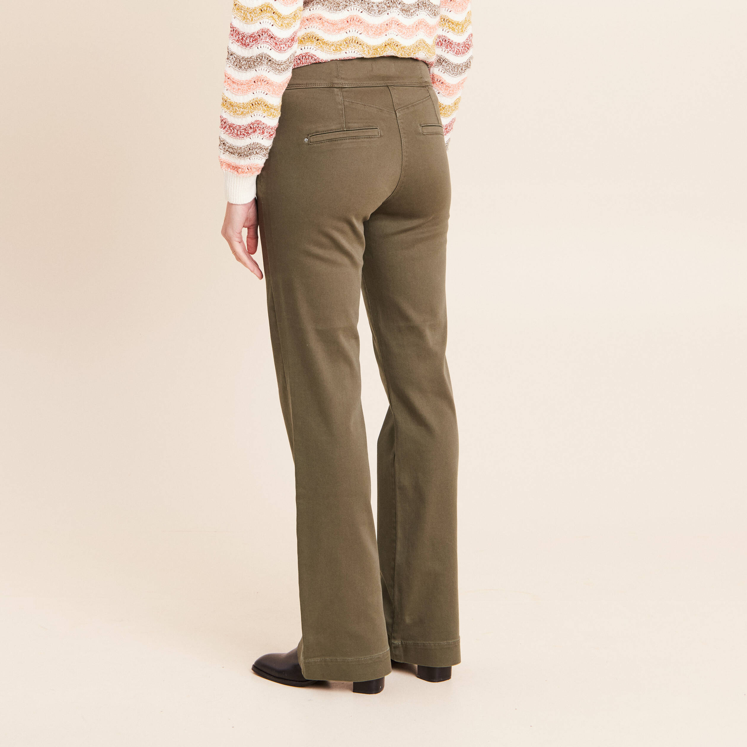 Pantalon coupe bootcut &agrave; pont vert kaki femme
