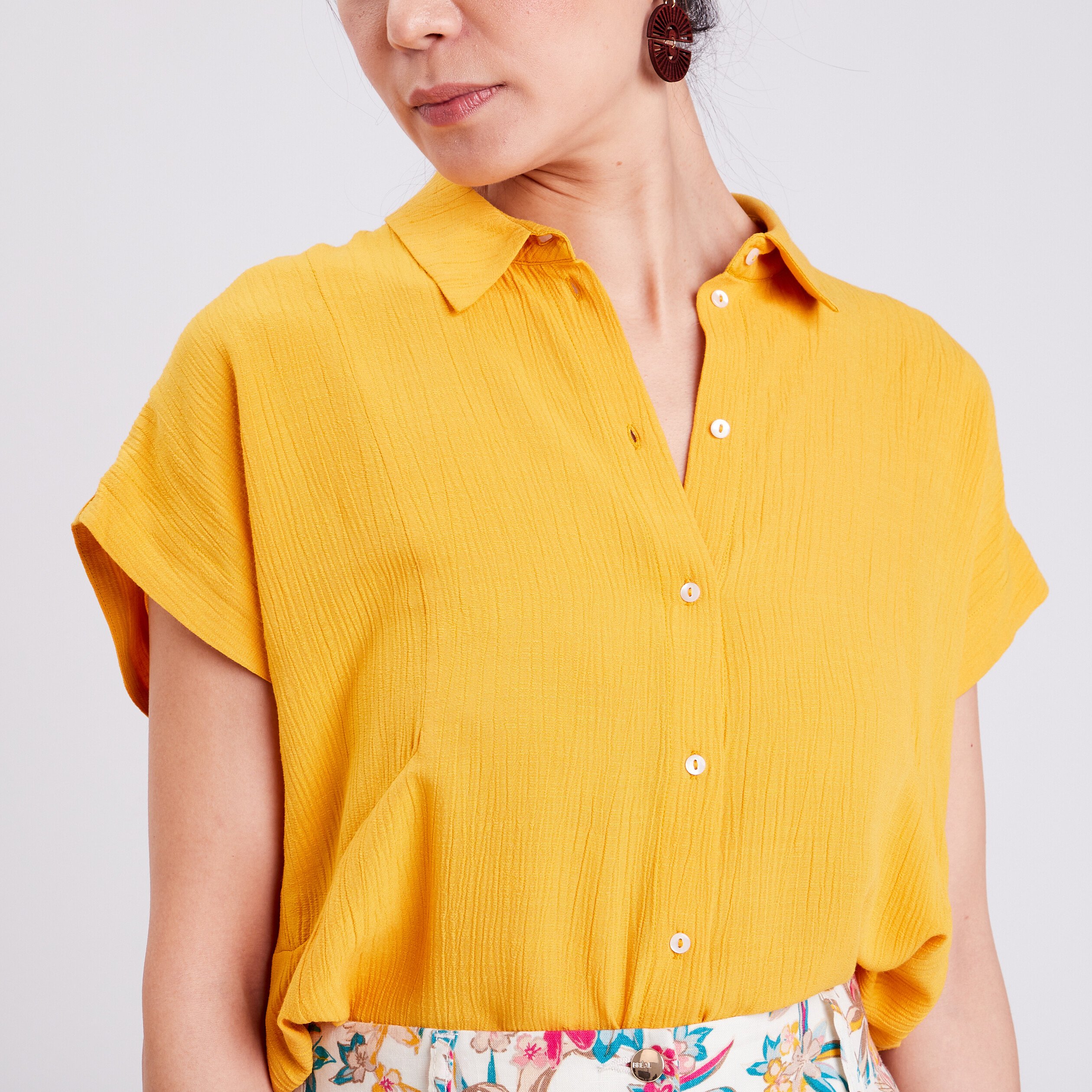 chemise manches courtes jaune moutarde femme Chemise manches courtes jaune moutarde femme