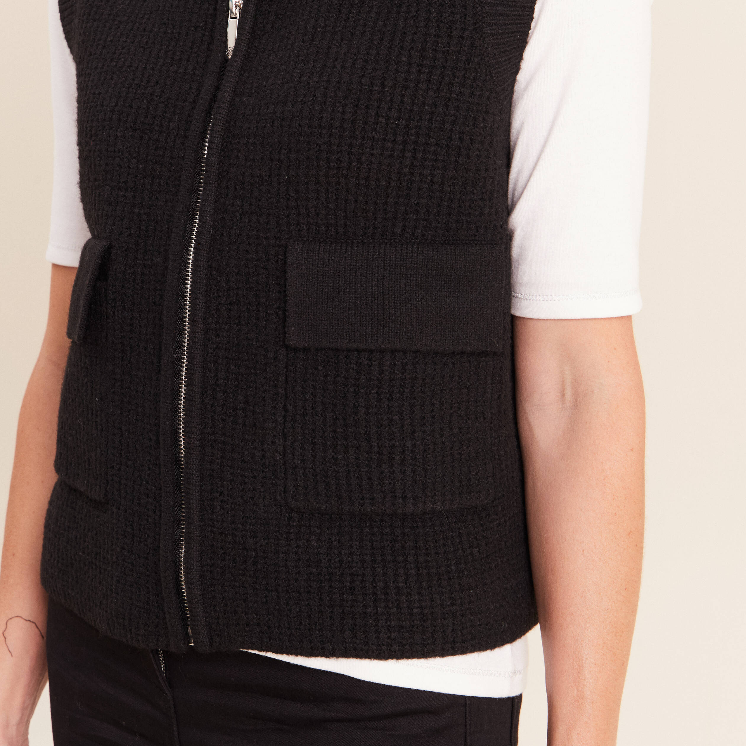 Gilet zipp&eacute; sans manches noir femme