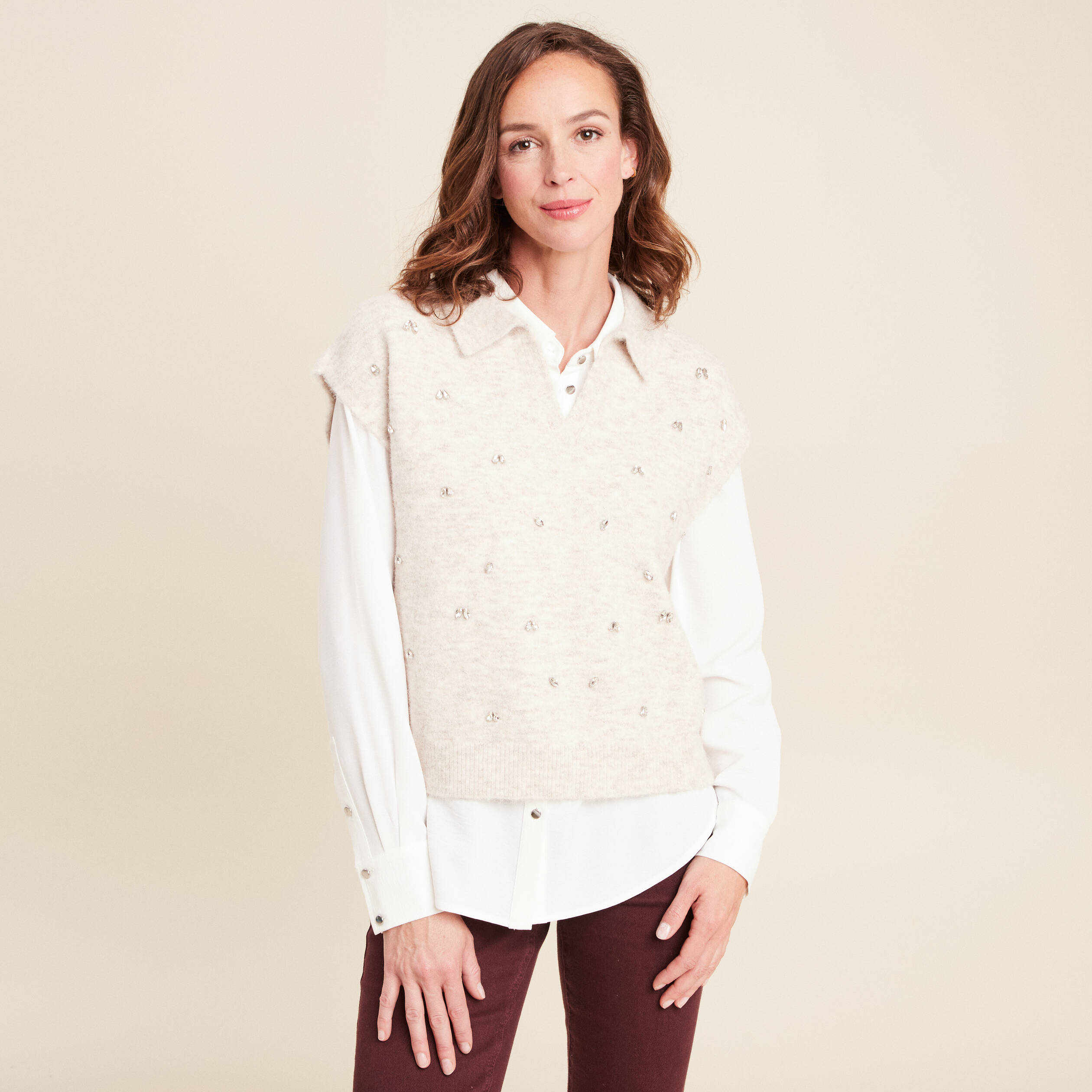 Pull sans manches col chemise beige femme