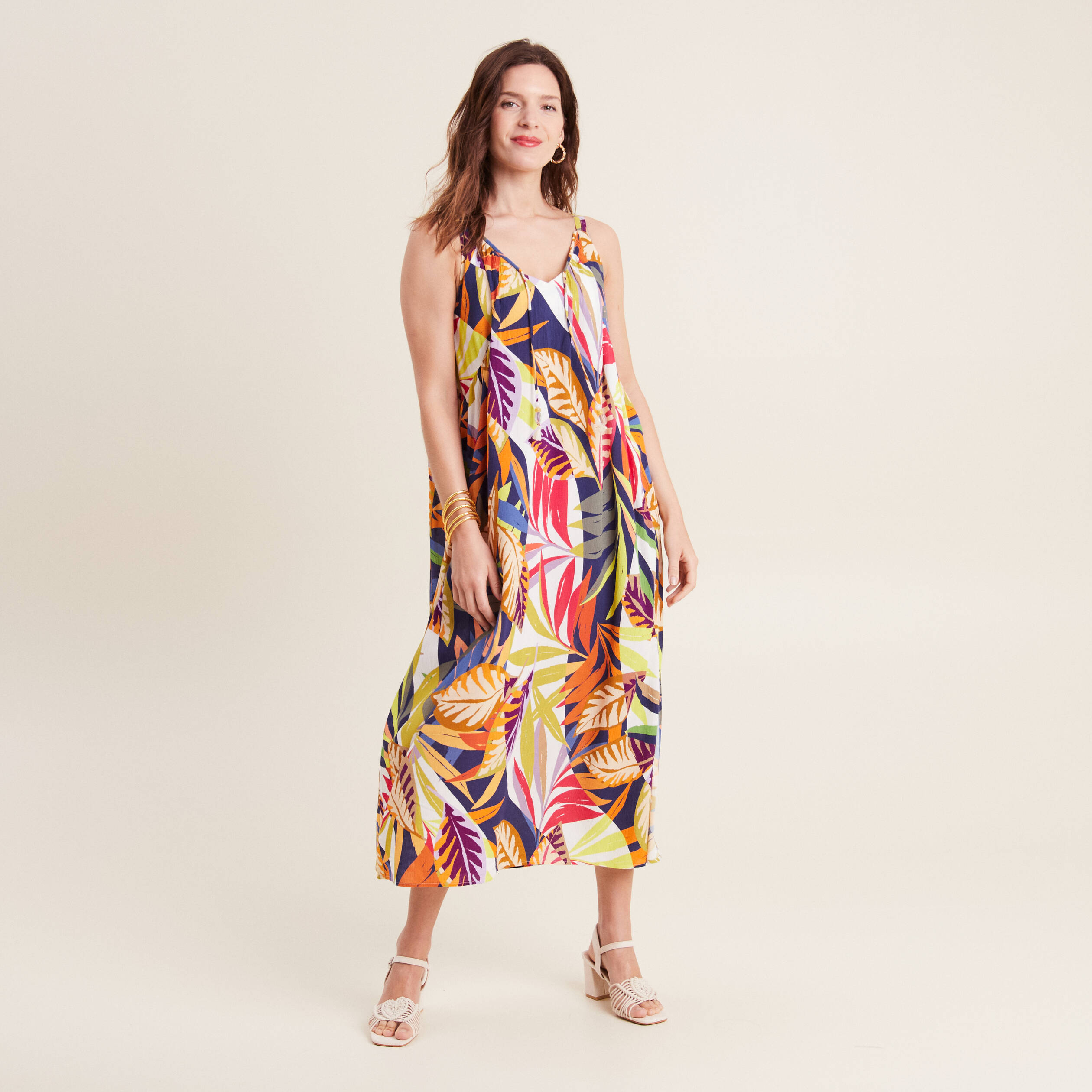 robe longue evasee fluide multicolore femme Robe longue évasée fluide multicolore femme