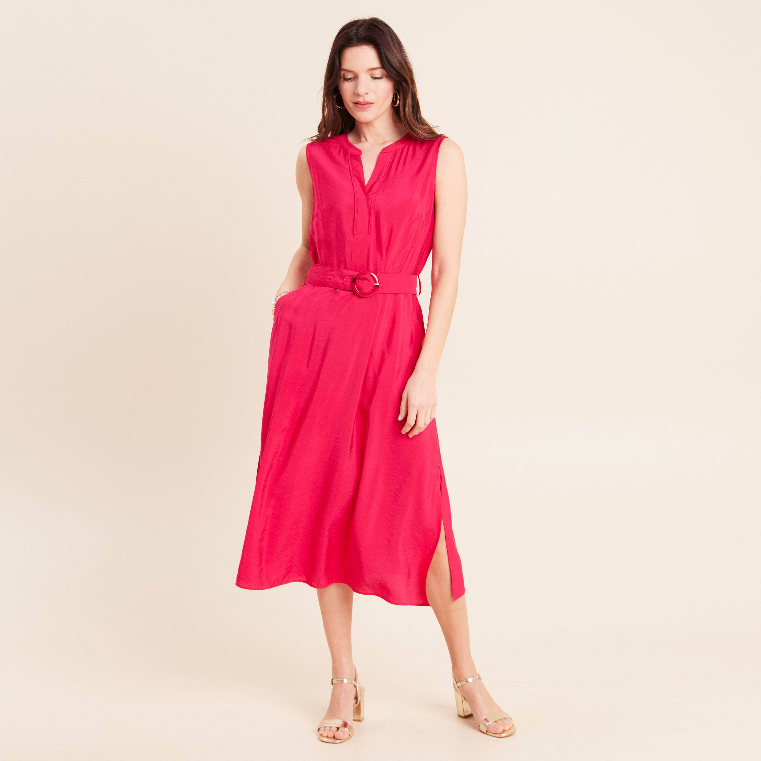 Robe &eacute;vas&eacute;e 3/4 sans manches ceinture rose fushia femme