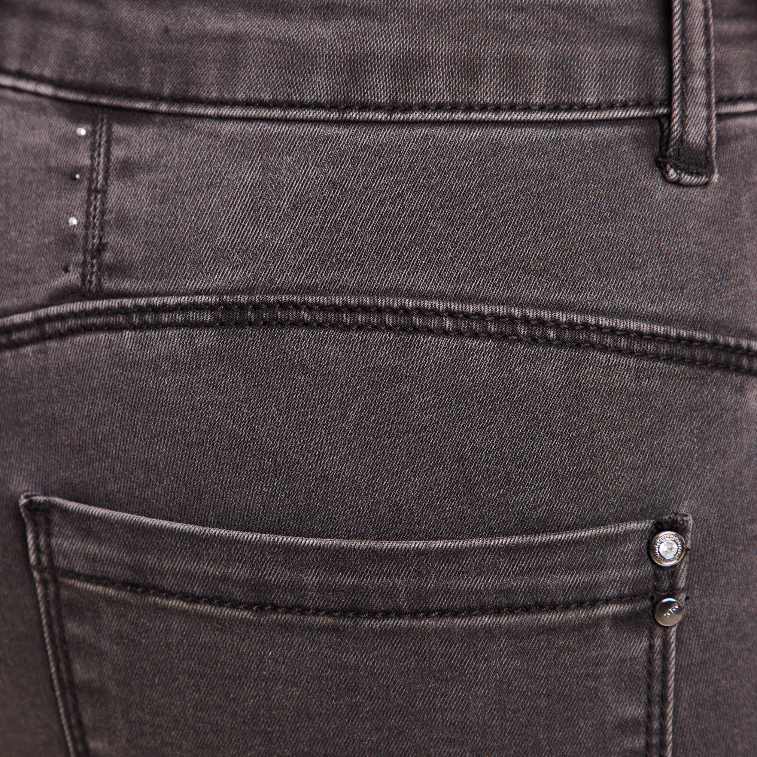 jean ajuste taille basculee denim gris femme Jean ajusté taille basculée denim gris femme