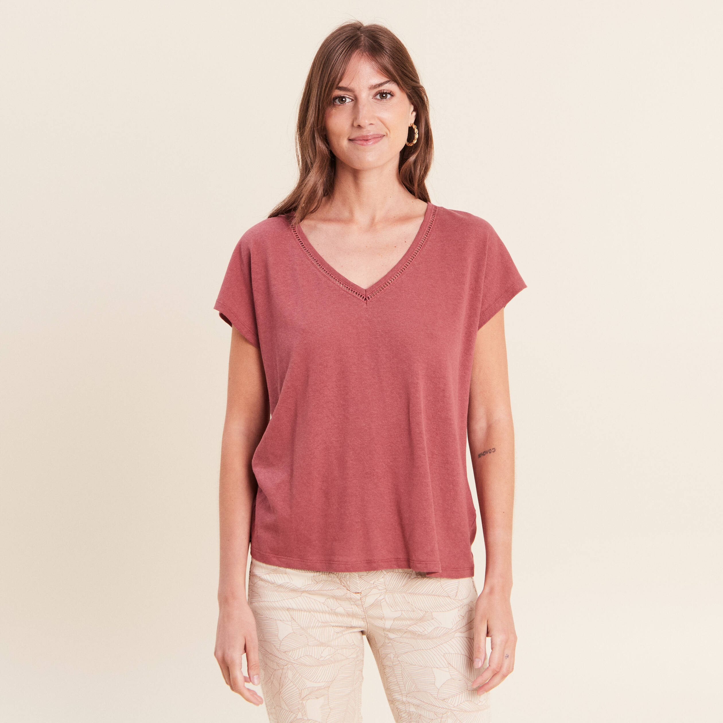 T-shirt col v manches courtes aspect lin vieux rose femme