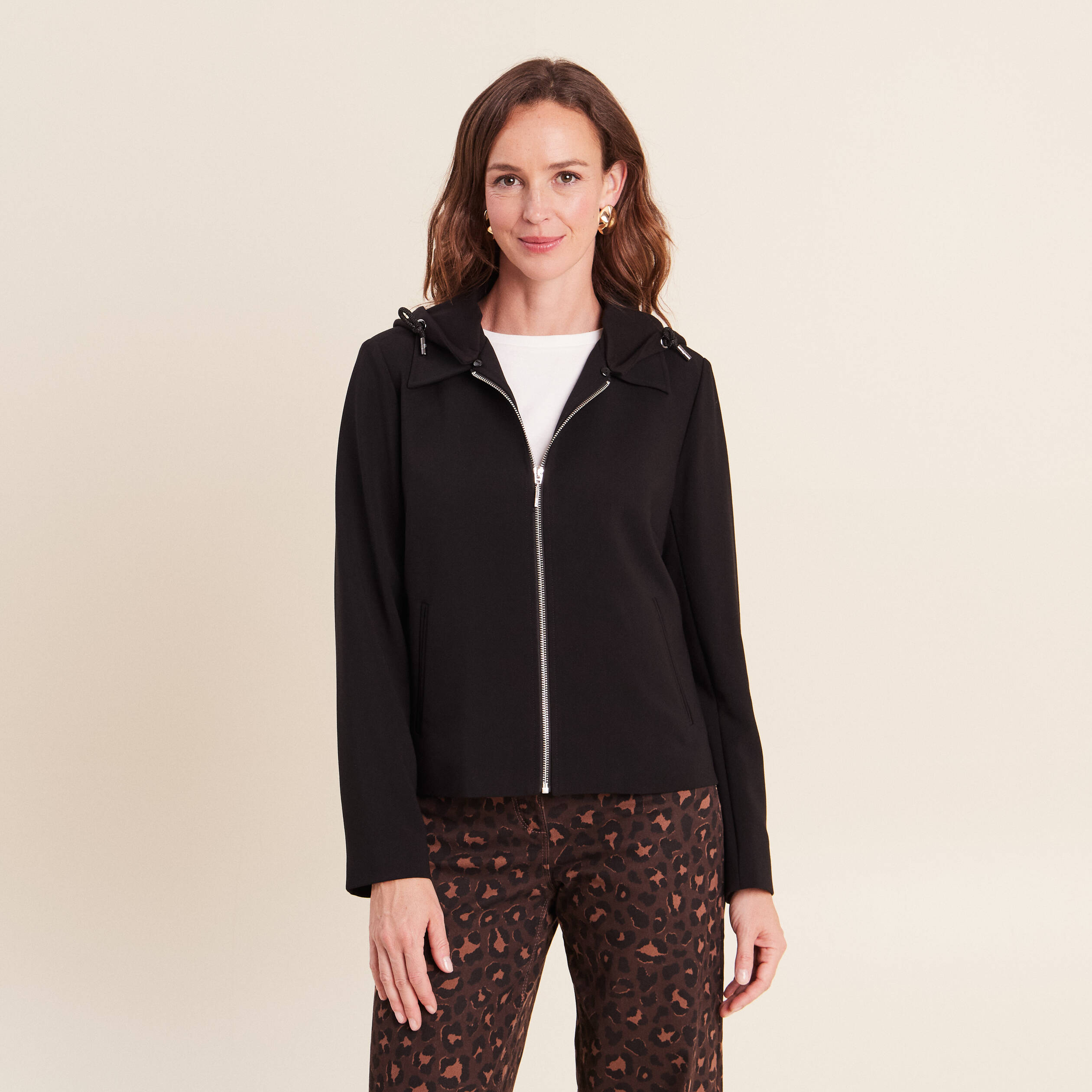 Veste manches longues capuche amovible noir femme