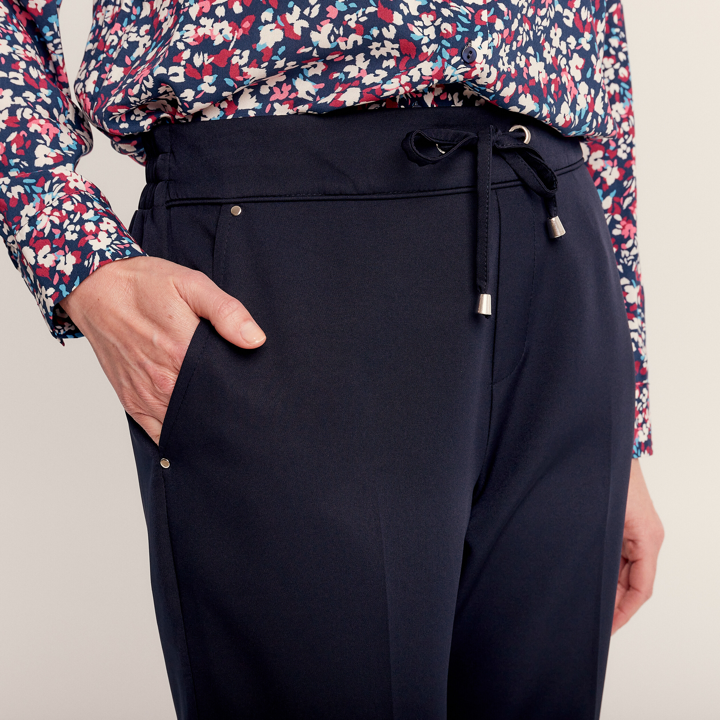 Pantalon jogging 7/8ème bleu foncé femme
