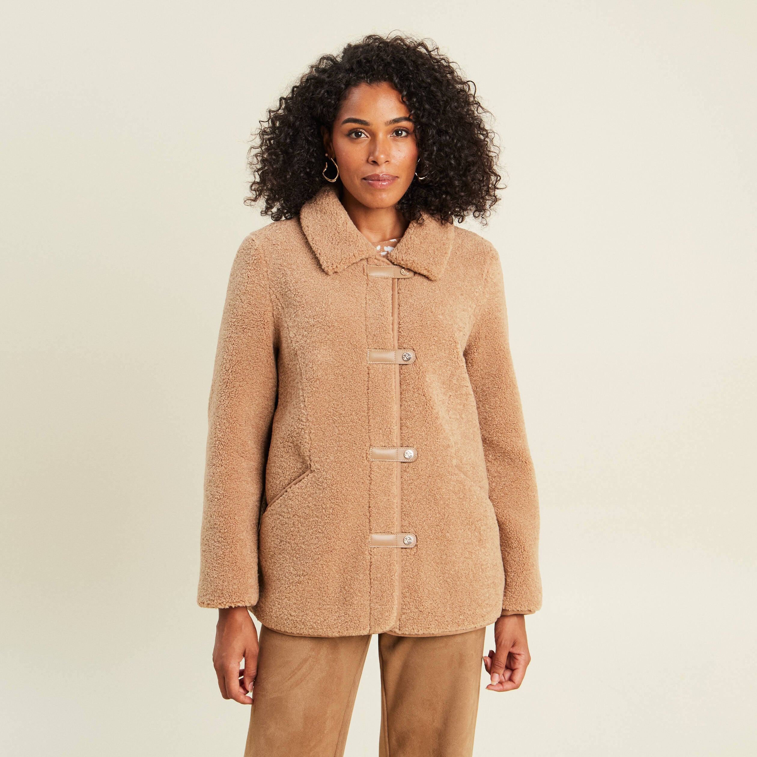 Manteau droit effet mouton beige femme