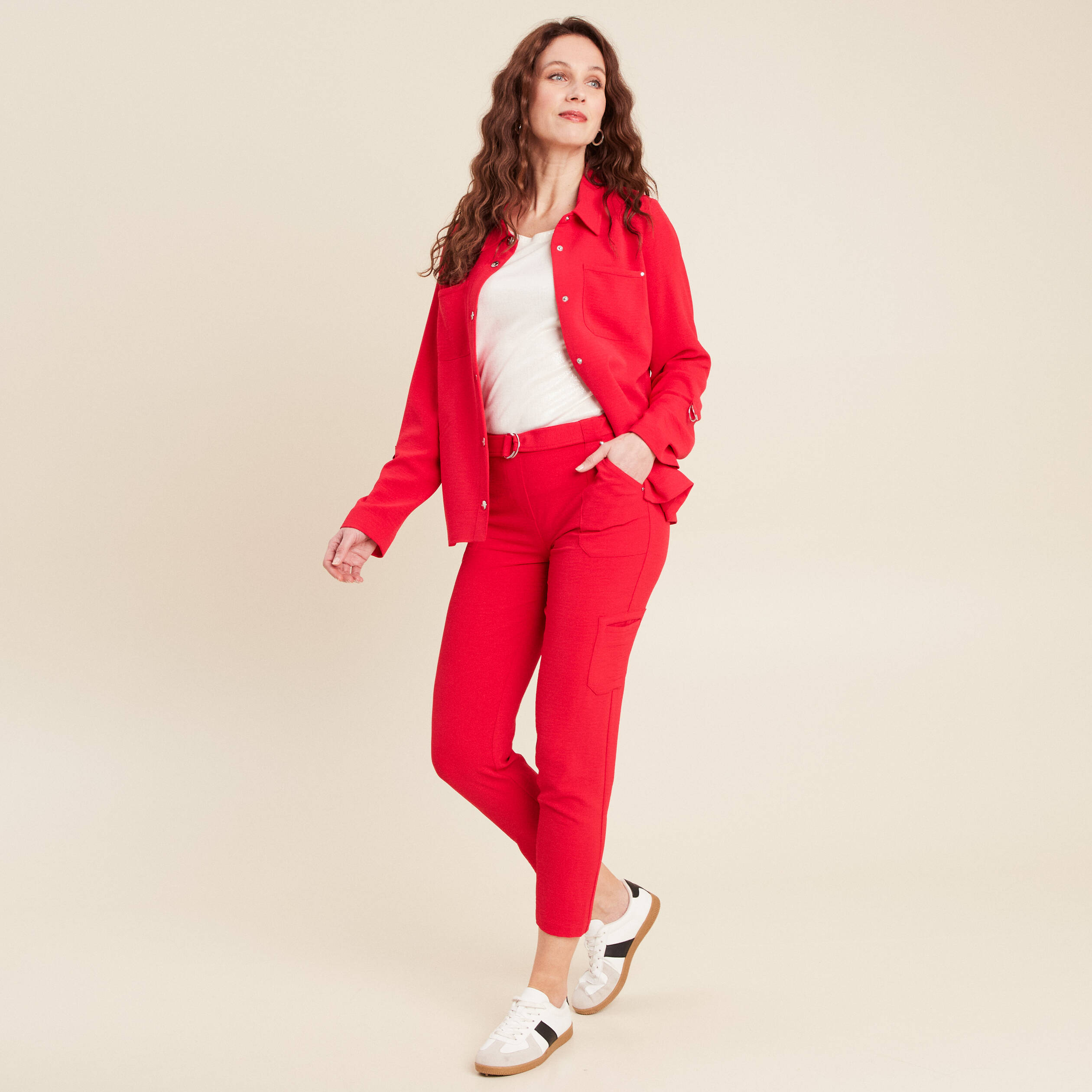 veste cintree boutonnee rouge femme Veste cintrée boutonnée rouge femme