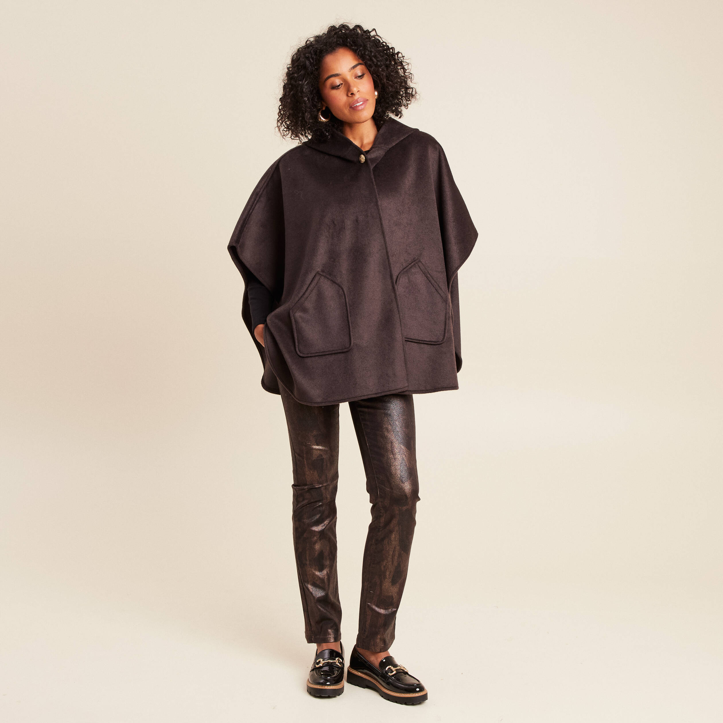 Pantalon taille bascul&eacute;e enduit marron fonc&eacute; femme