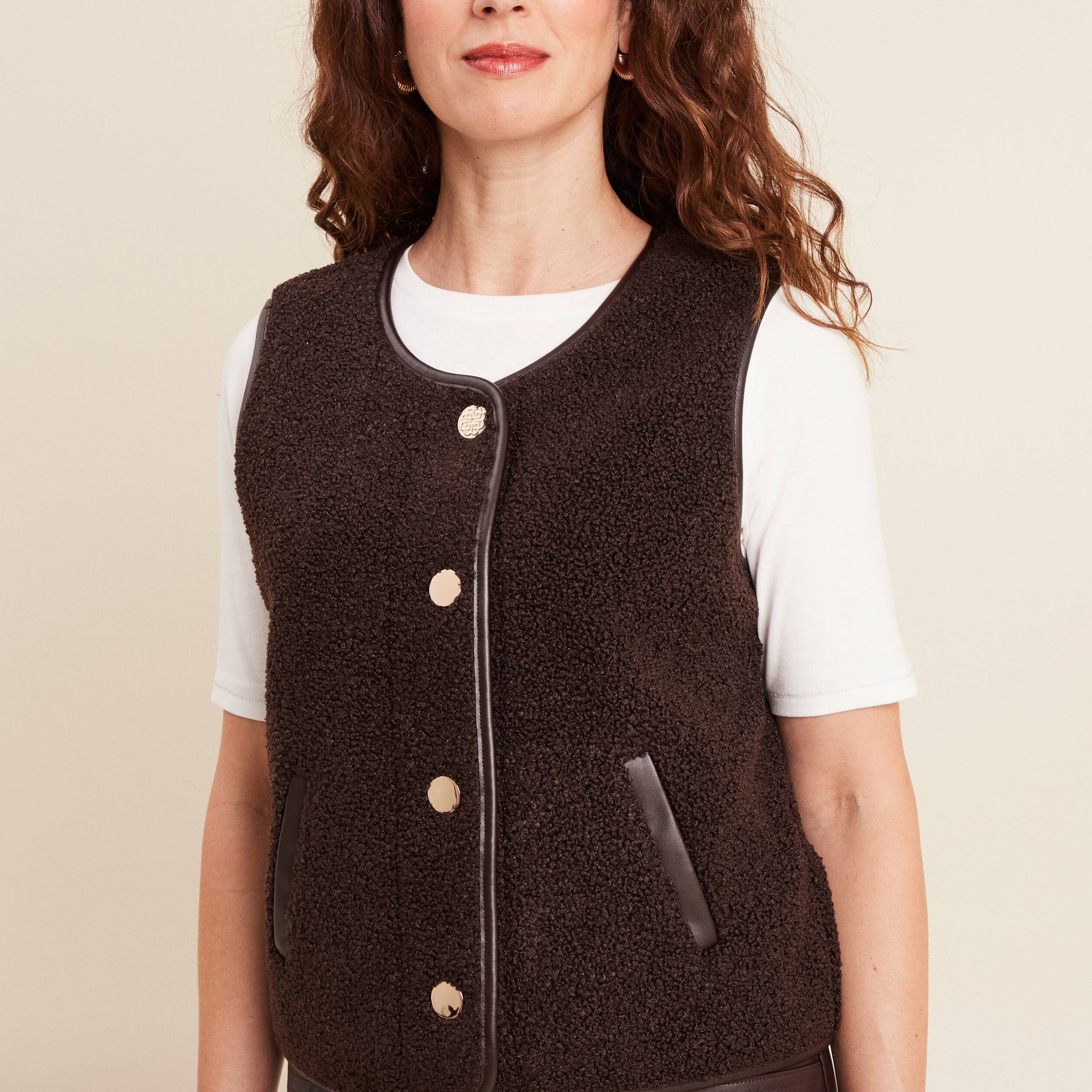 gilet sans manches sans col marron fonce femme Gilet sans manches sans col marron foncé femme
