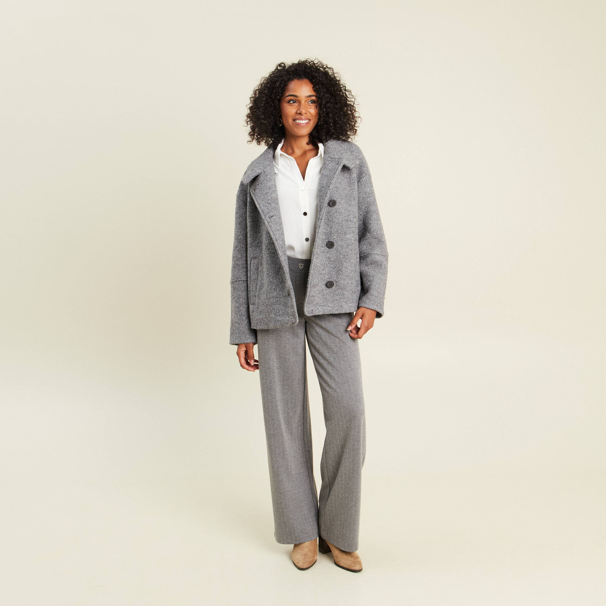 Manteau doubl&eacute; col montant gris clair femme