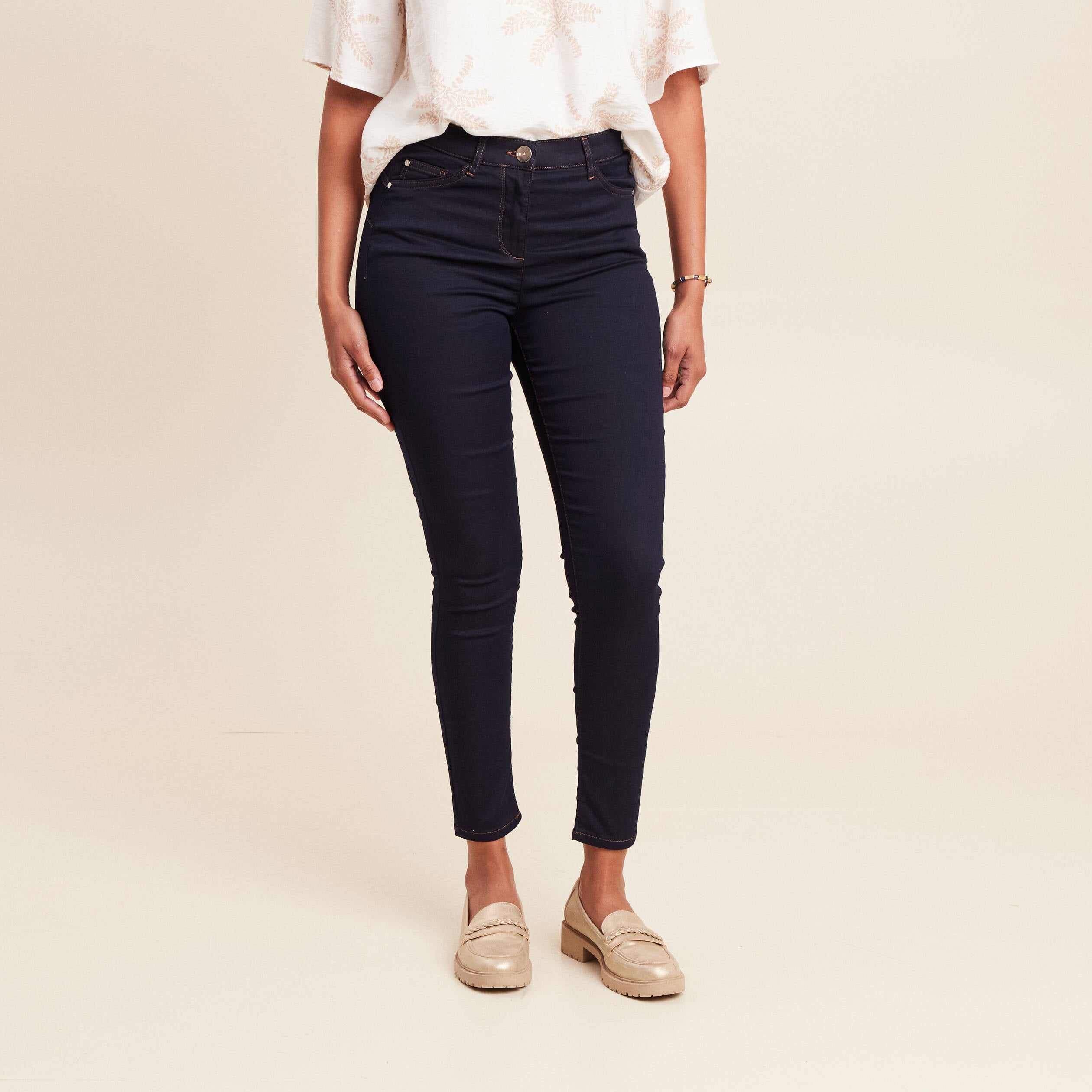 Jean magique Le L&eacute;ger ajust&eacute; 7/8&egrave;me denim brut femme