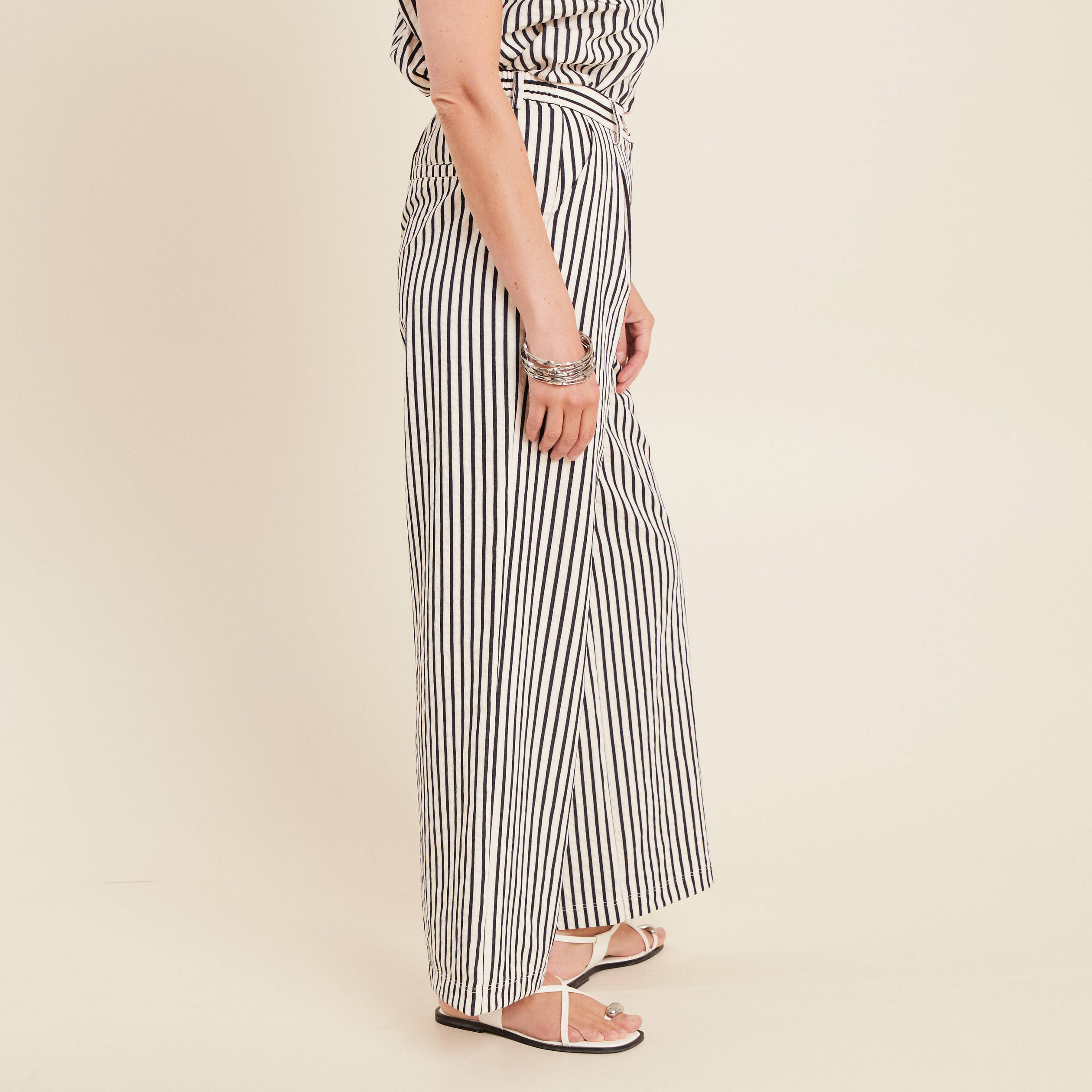 pantalon large taille haute bleu fonce femme Pantalon large taille haute bleu foncé femme