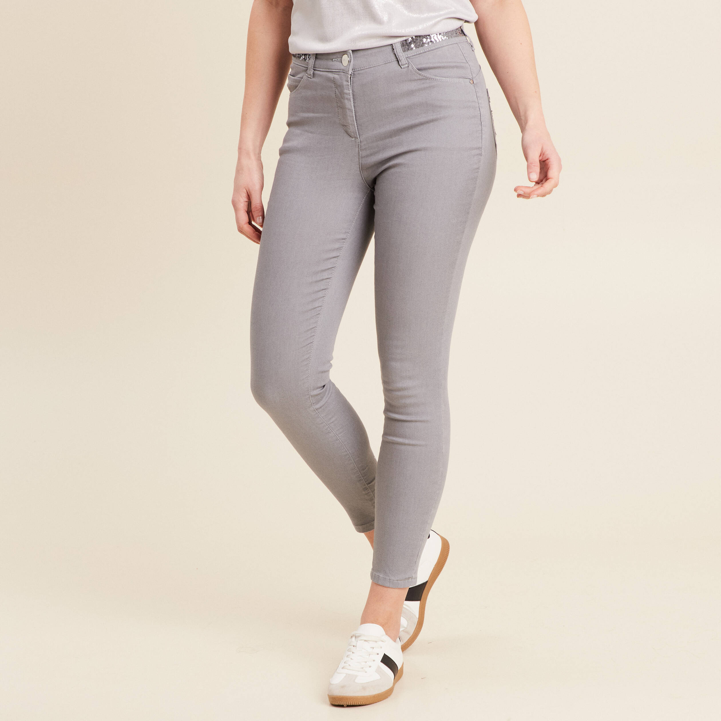 pantalon ajuste sequins denim gris clair femme Pantalon ajusté sequins denim gris clair femme