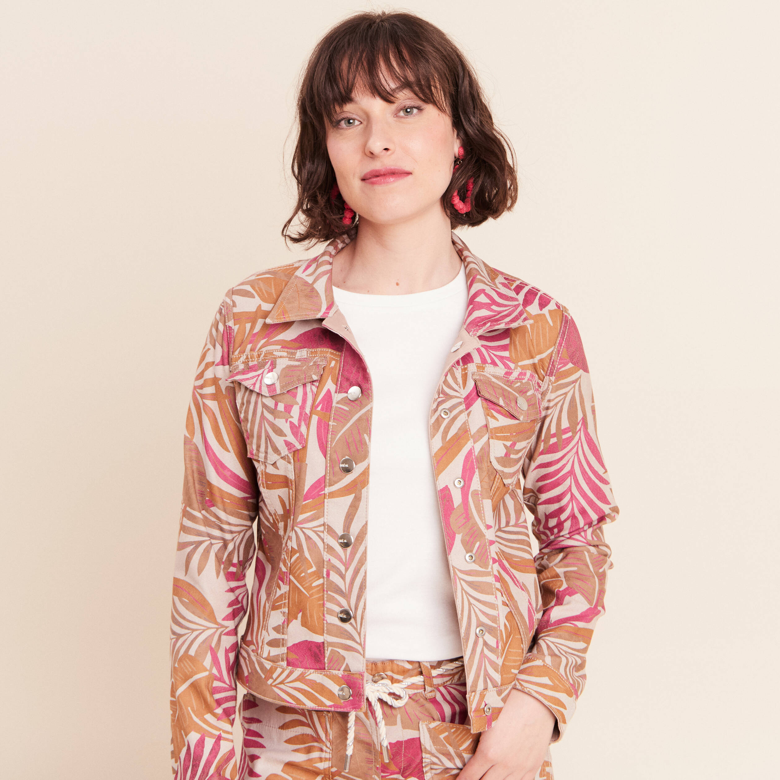 Veste cintr&eacute;e r&eacute;versible manches longues marron femme