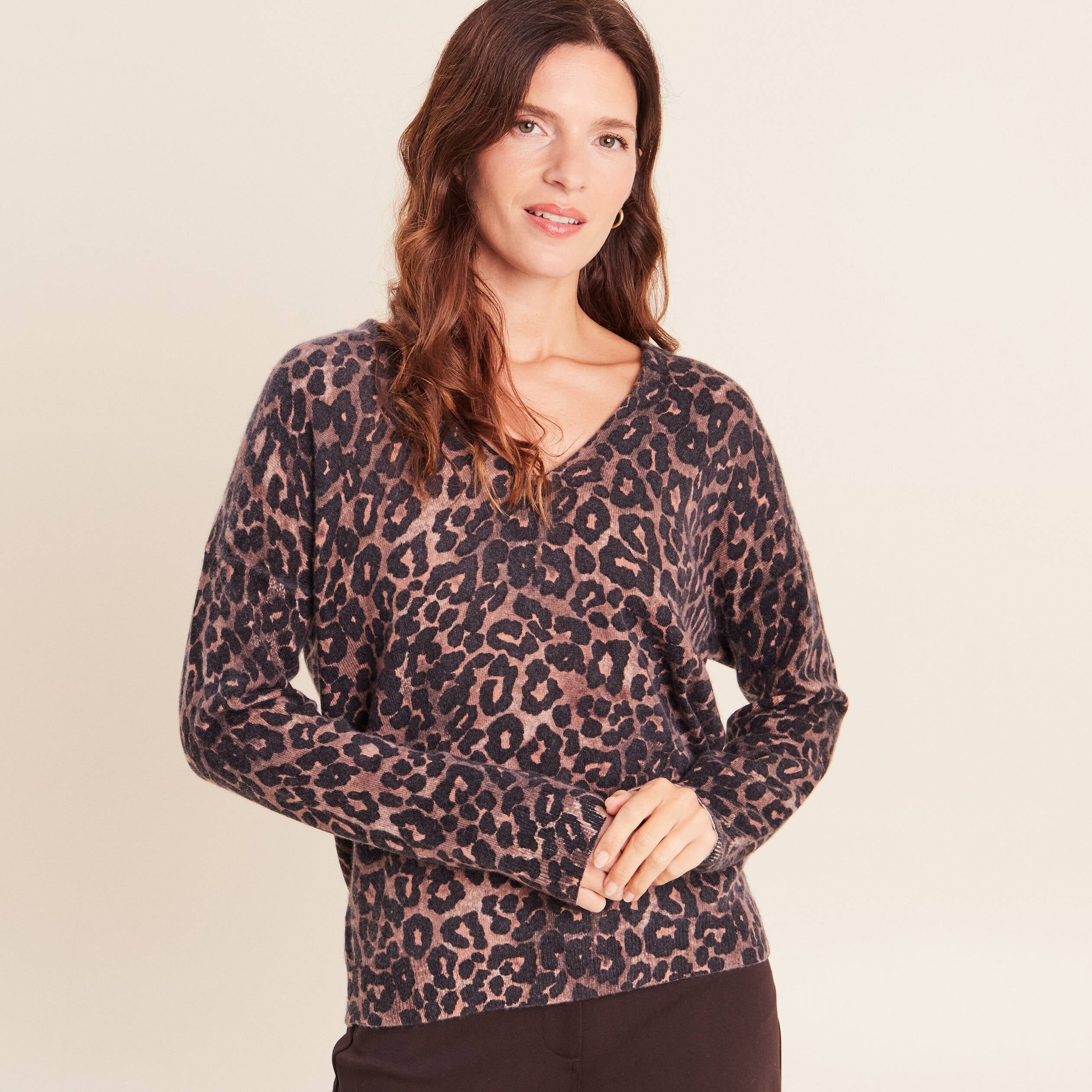 Pull col v marron femme