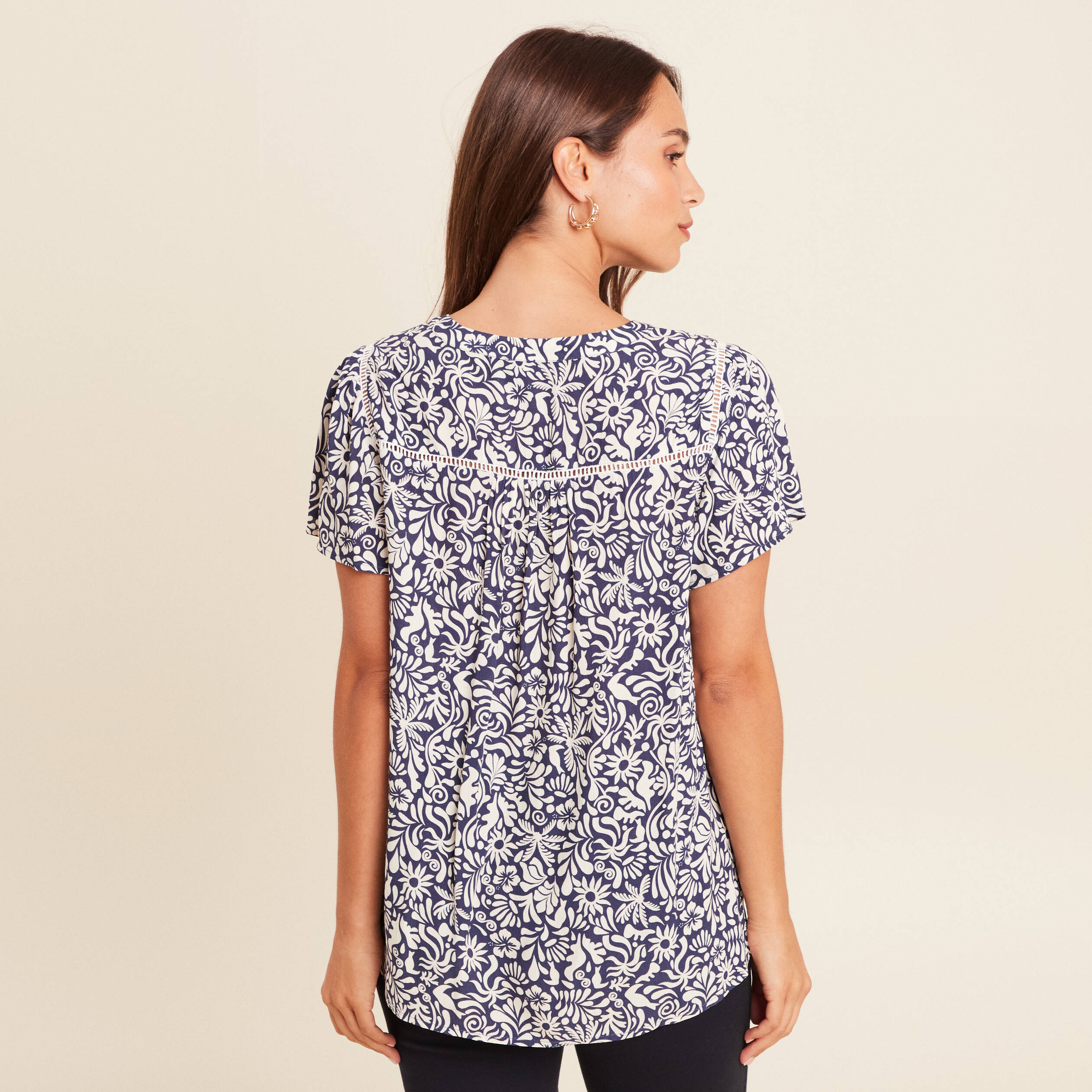 blouse fluide col v manches courtes bleu femme Blouse fluide col V manches courtes bleu femme