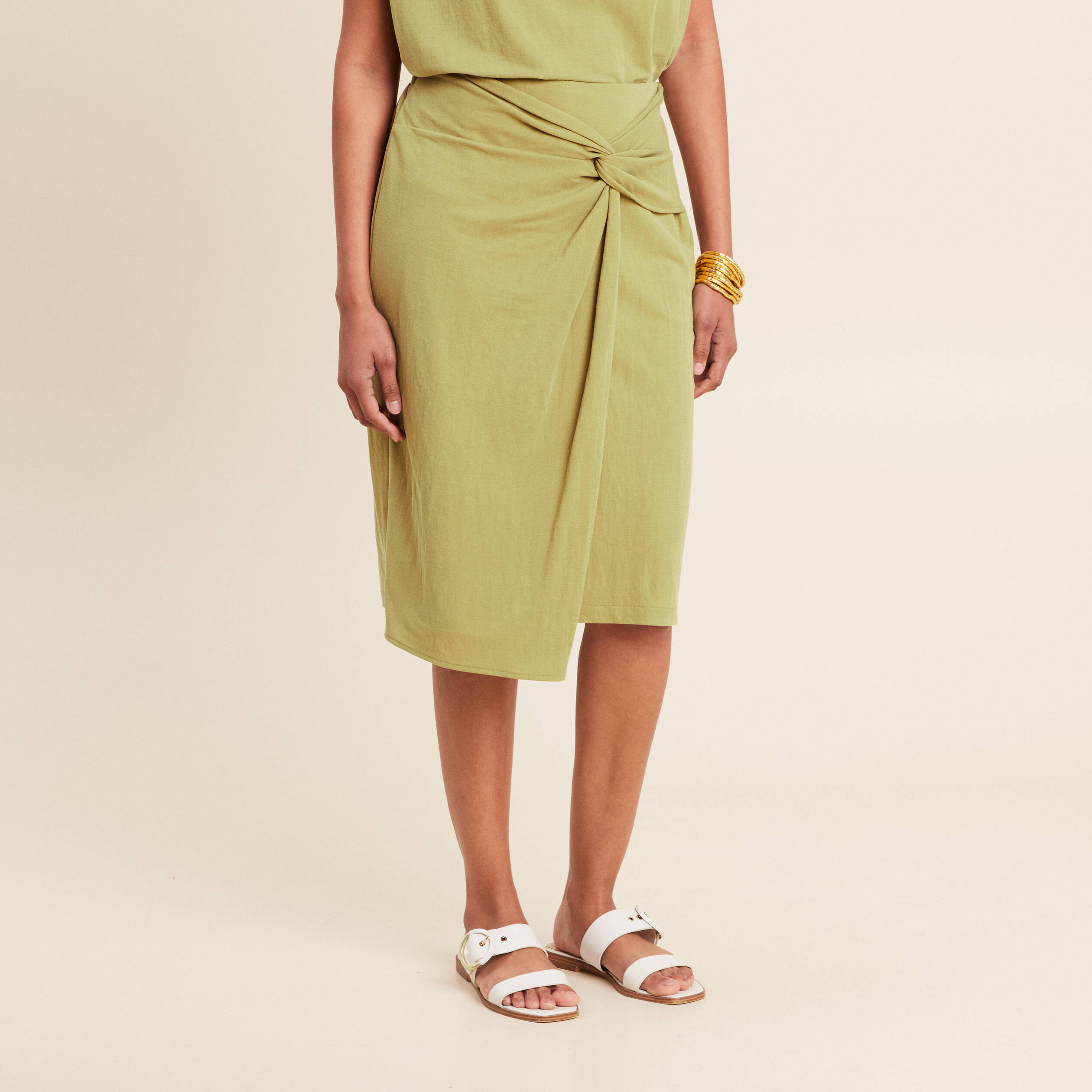 jupe droite effet portefeuille vert olive femme Jupe droite effet portefeuille vert olive femme