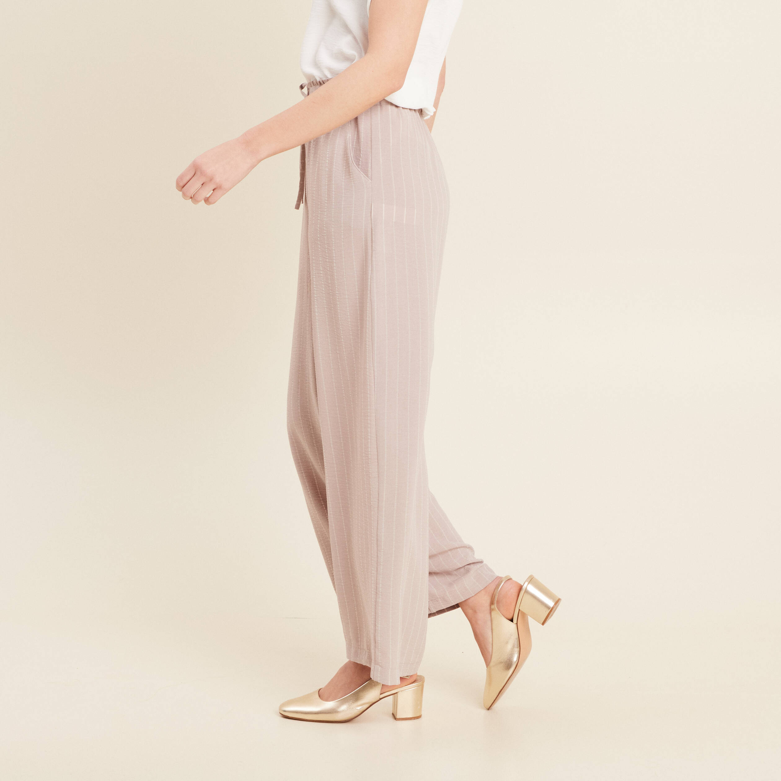 pantalon large taille haute beige femme Pantalon large taille haute beige femme