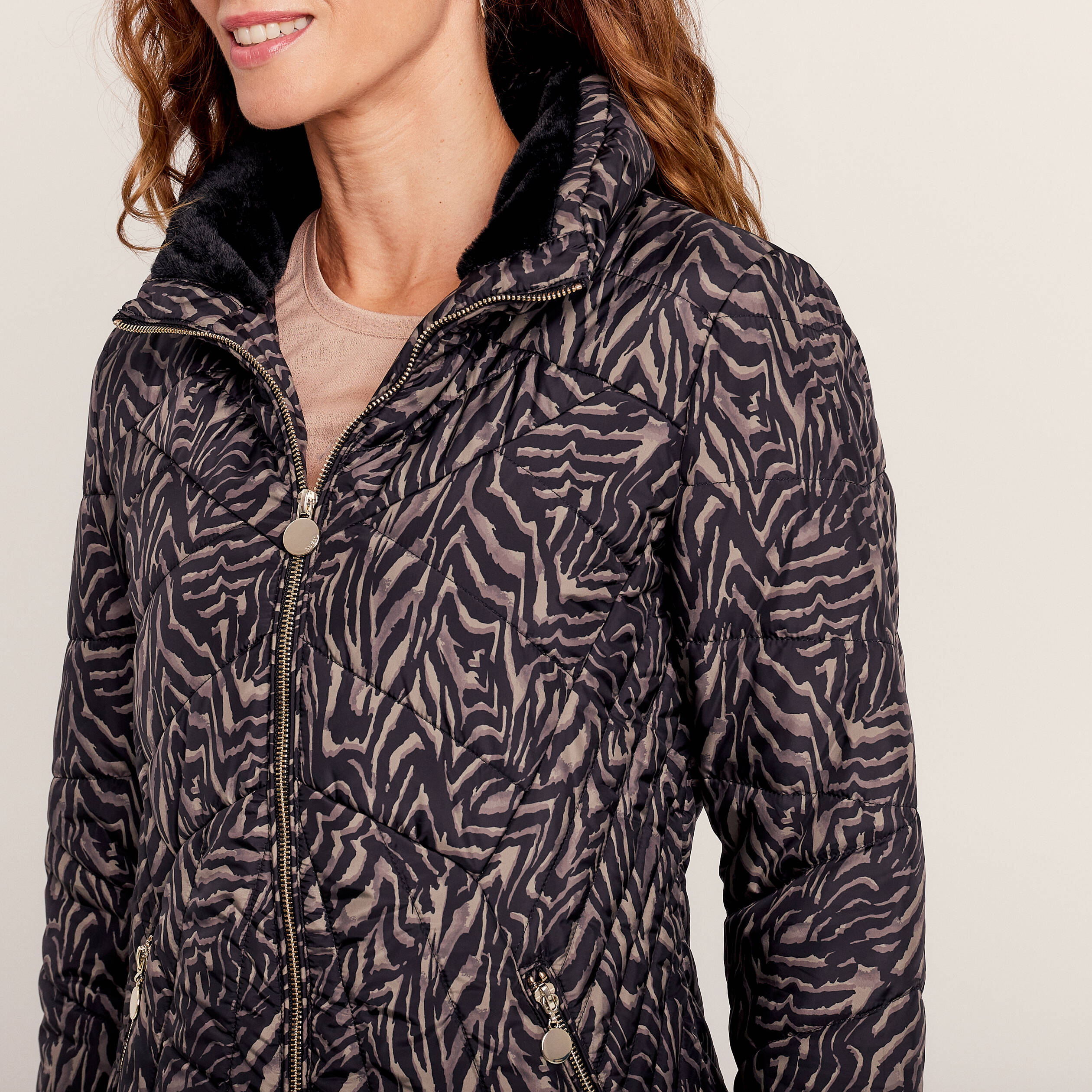 doudoune deperlante droite zippee noir femme Doudoune déperlante droite zippée noir femme