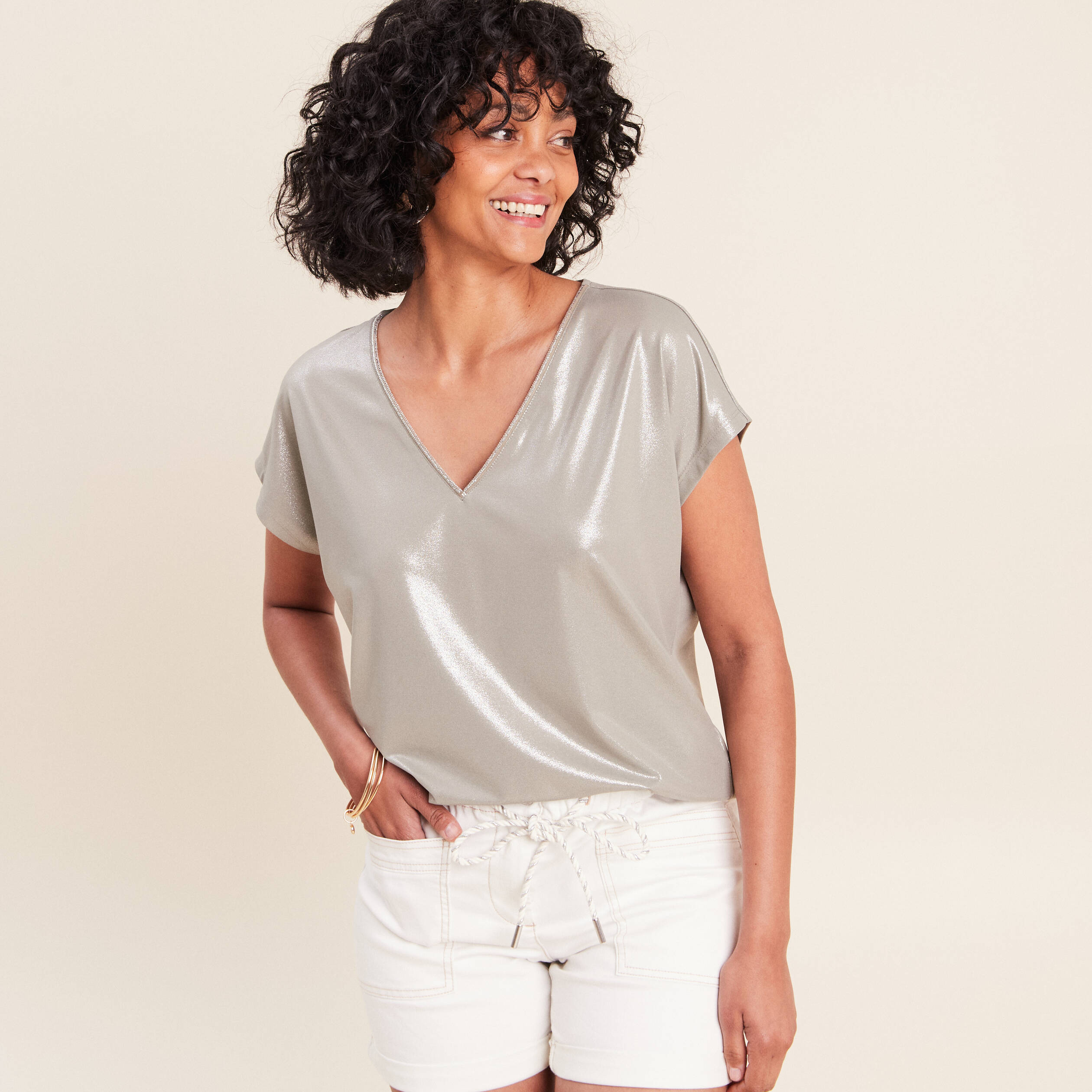 T-shirt col V manches courtes vert clair femme