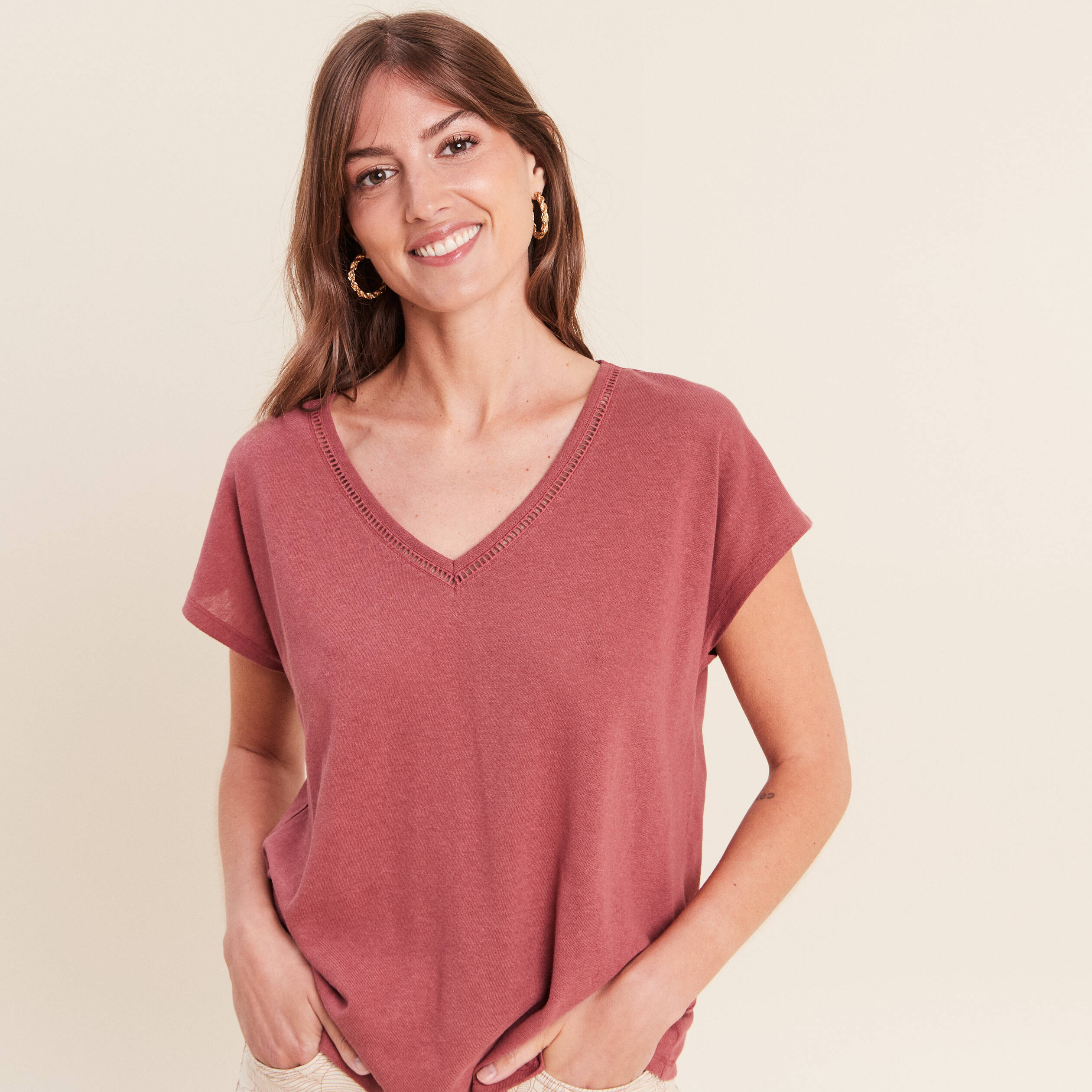 T-shirt col v manches courtes aspect lin vieux rose femme