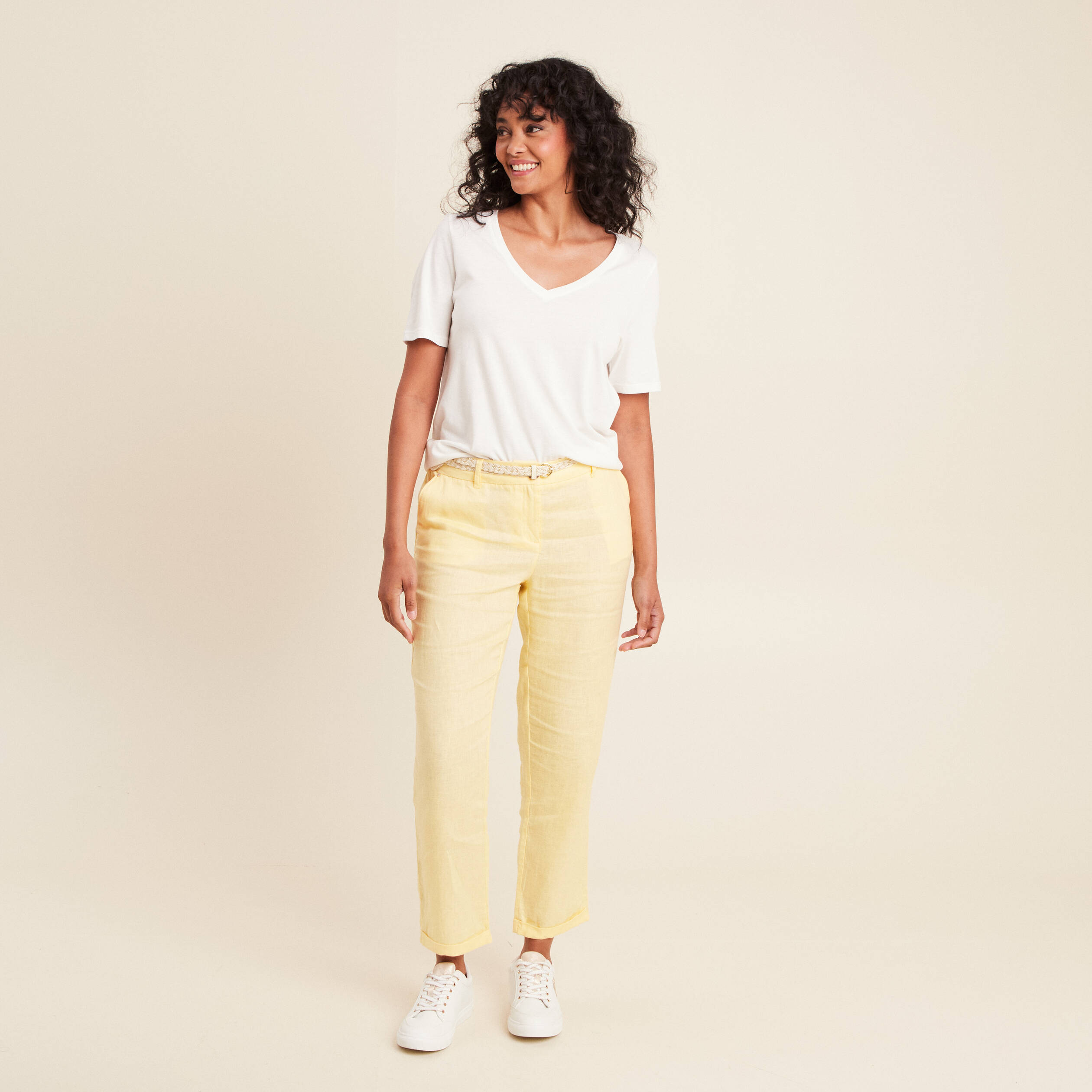 Pantalon flou ceinturé jaune clair femme