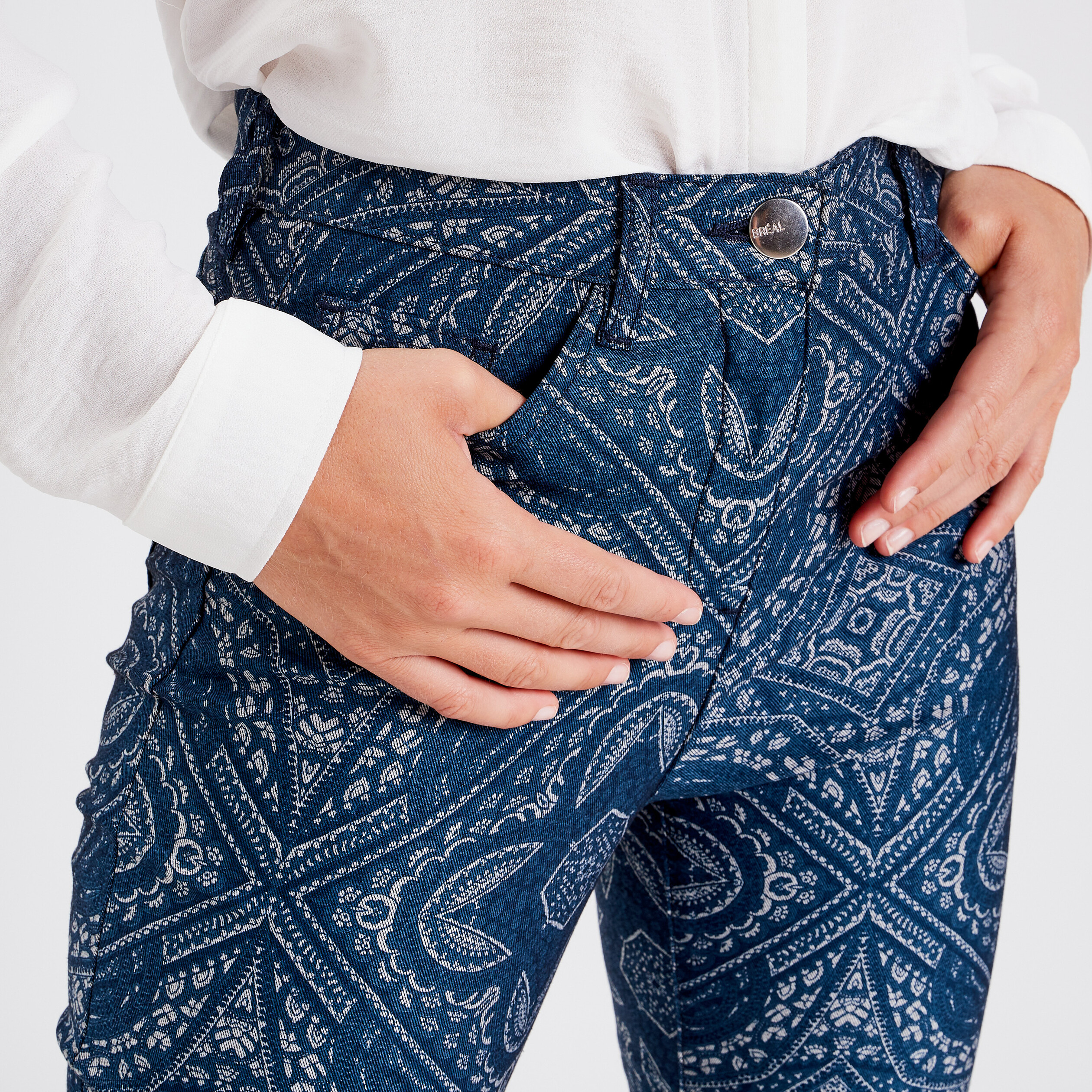 pantalon ajuste bleu fonce femme Pantalon ajusté bleu foncé femme