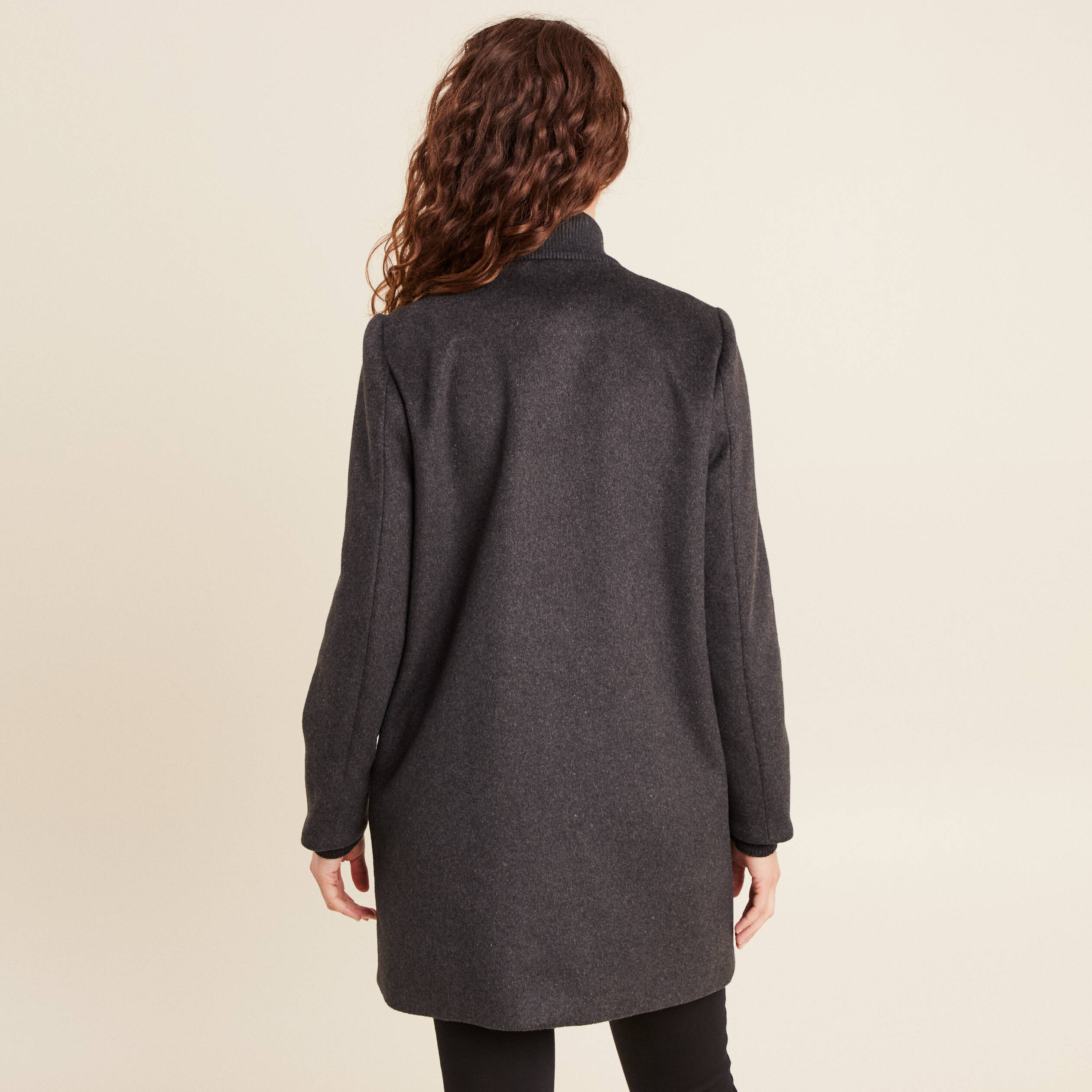 Manteau col montant doubl&eacute; gris fonc&eacute; femme