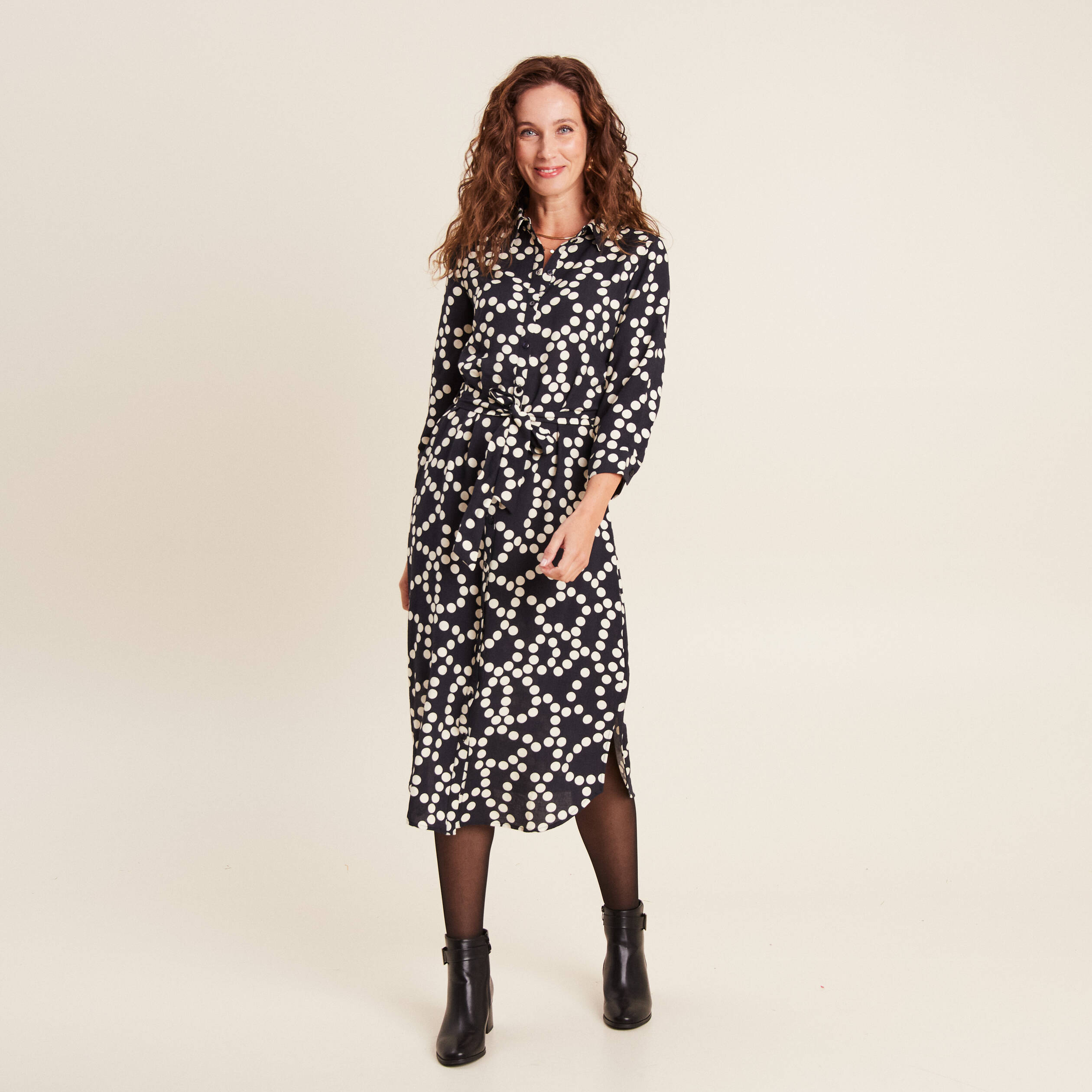 robe longue evasee ceinturee noir femme Robe longue évasée ceinturée noir femme