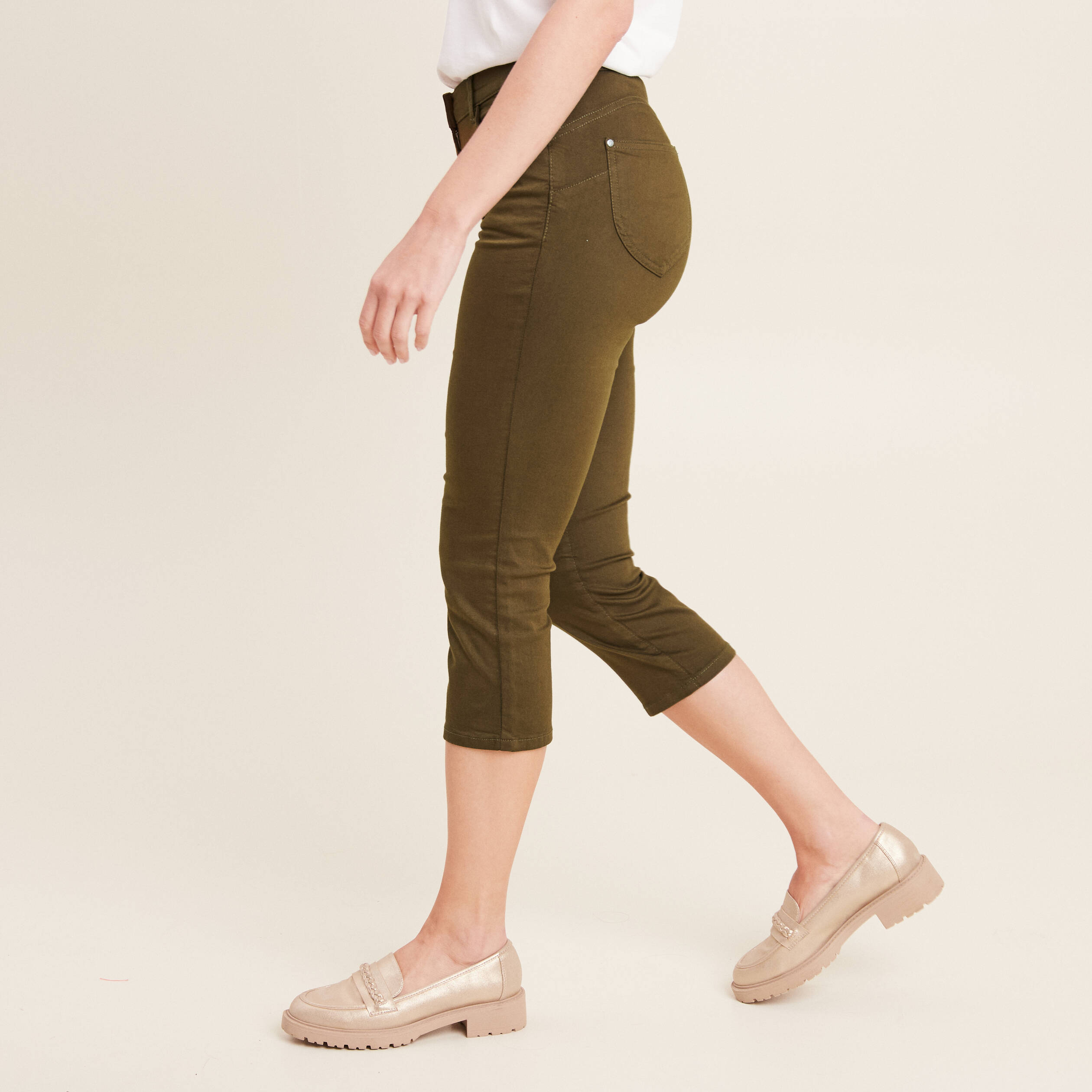 pantacourt droit taille standard vert kaki femme Pantacourt droit taille standard vert kaki femme