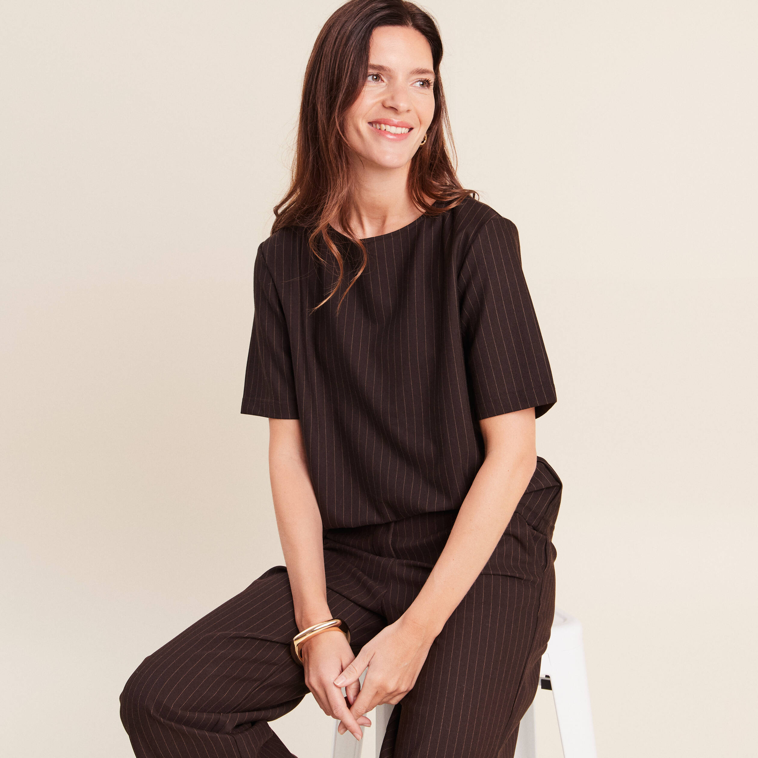 T-shirt droit col rond manches courtes marron femme