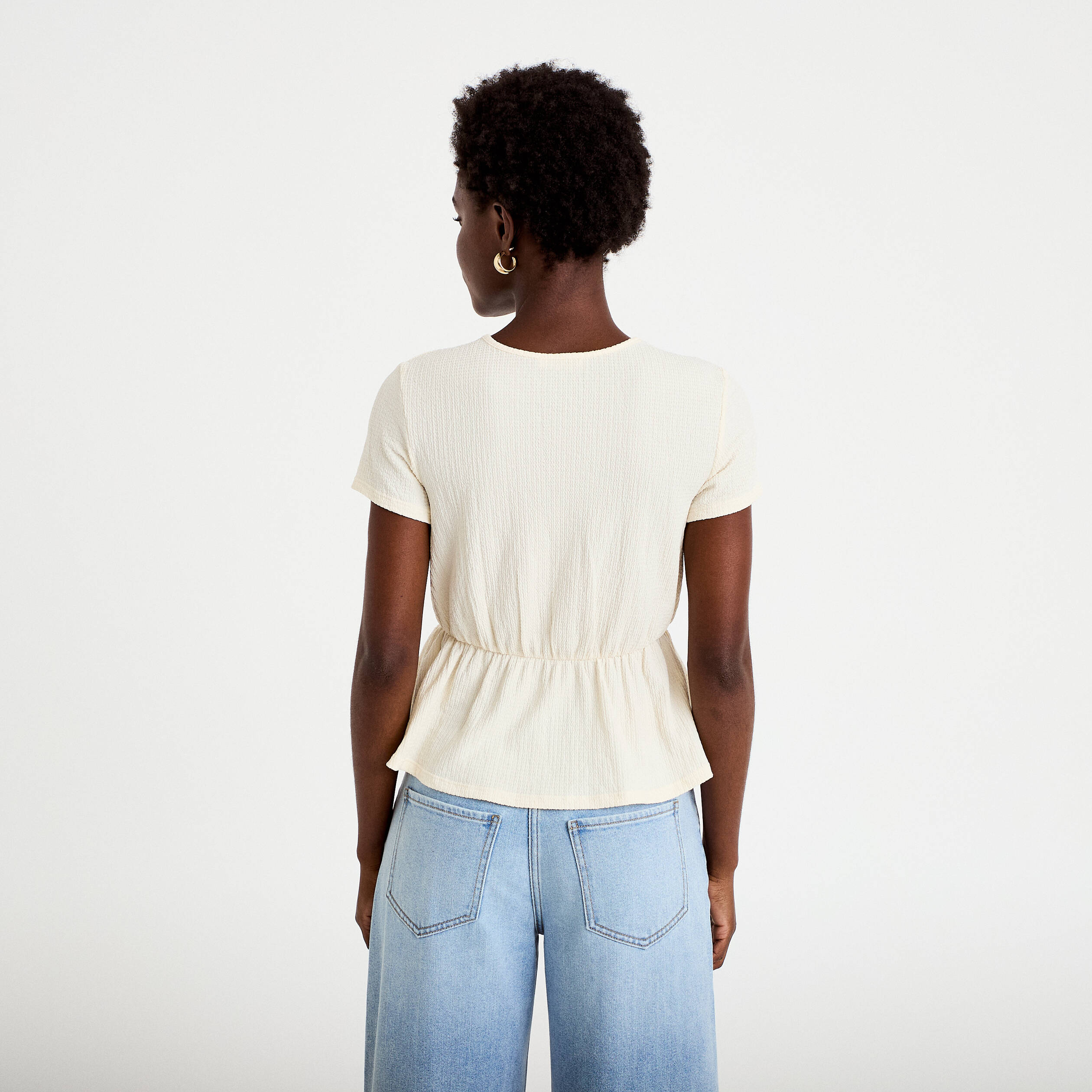 Blouse droite col v manches courtes ecru femme