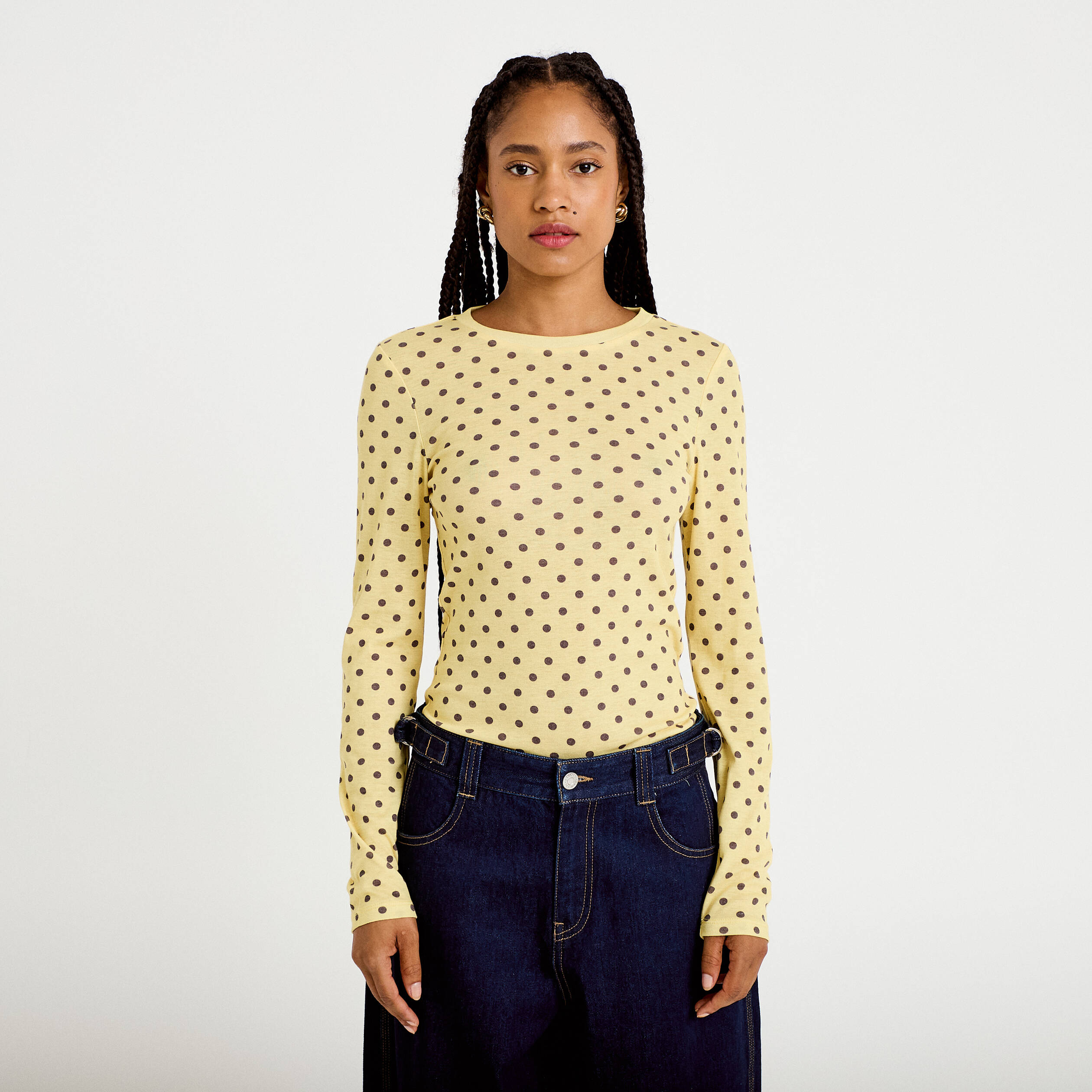 T-shirt ajust&eacute; col rond manches longues jaune clair femme