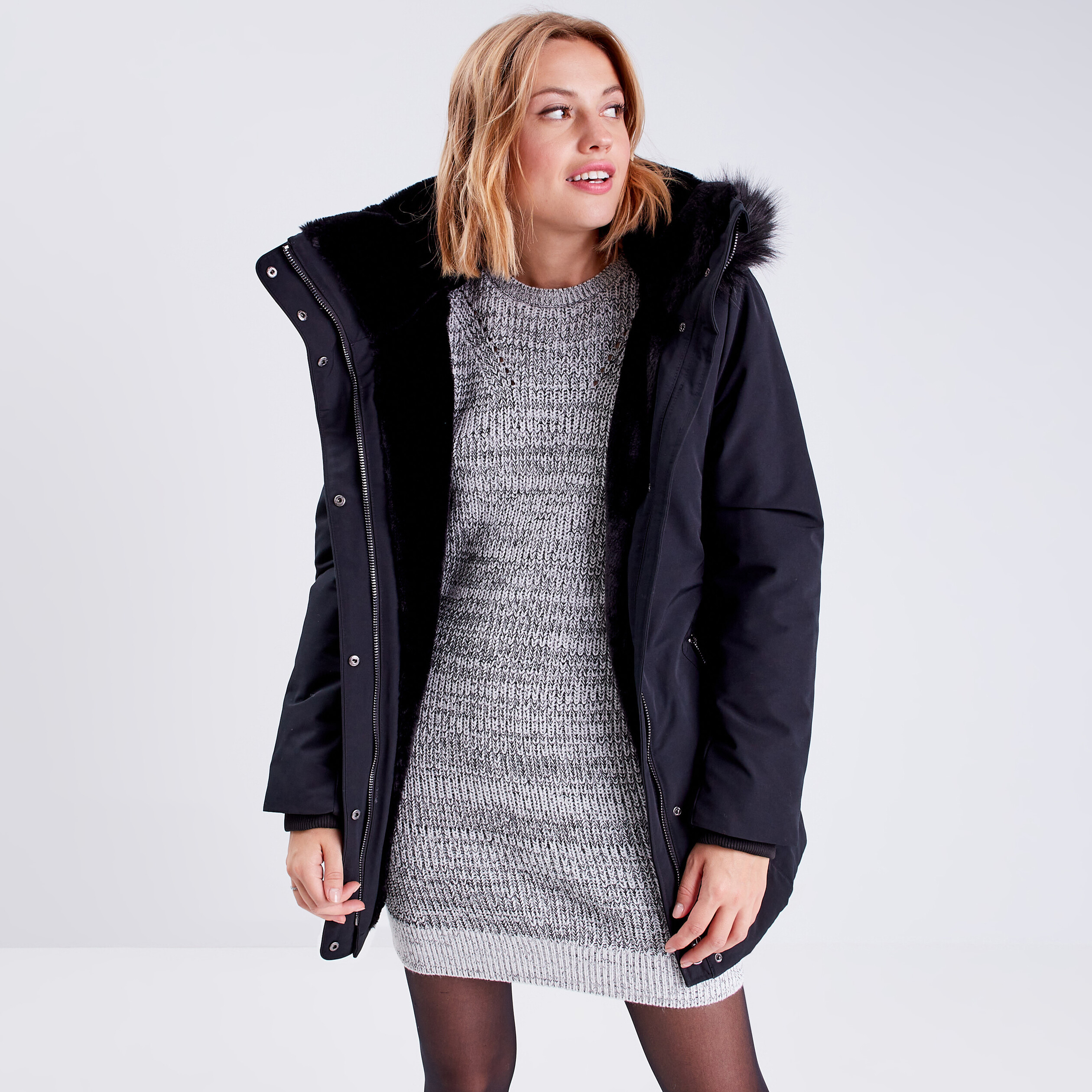 parka droite avec capuche noir femme Parka droite avec capuche noir femme