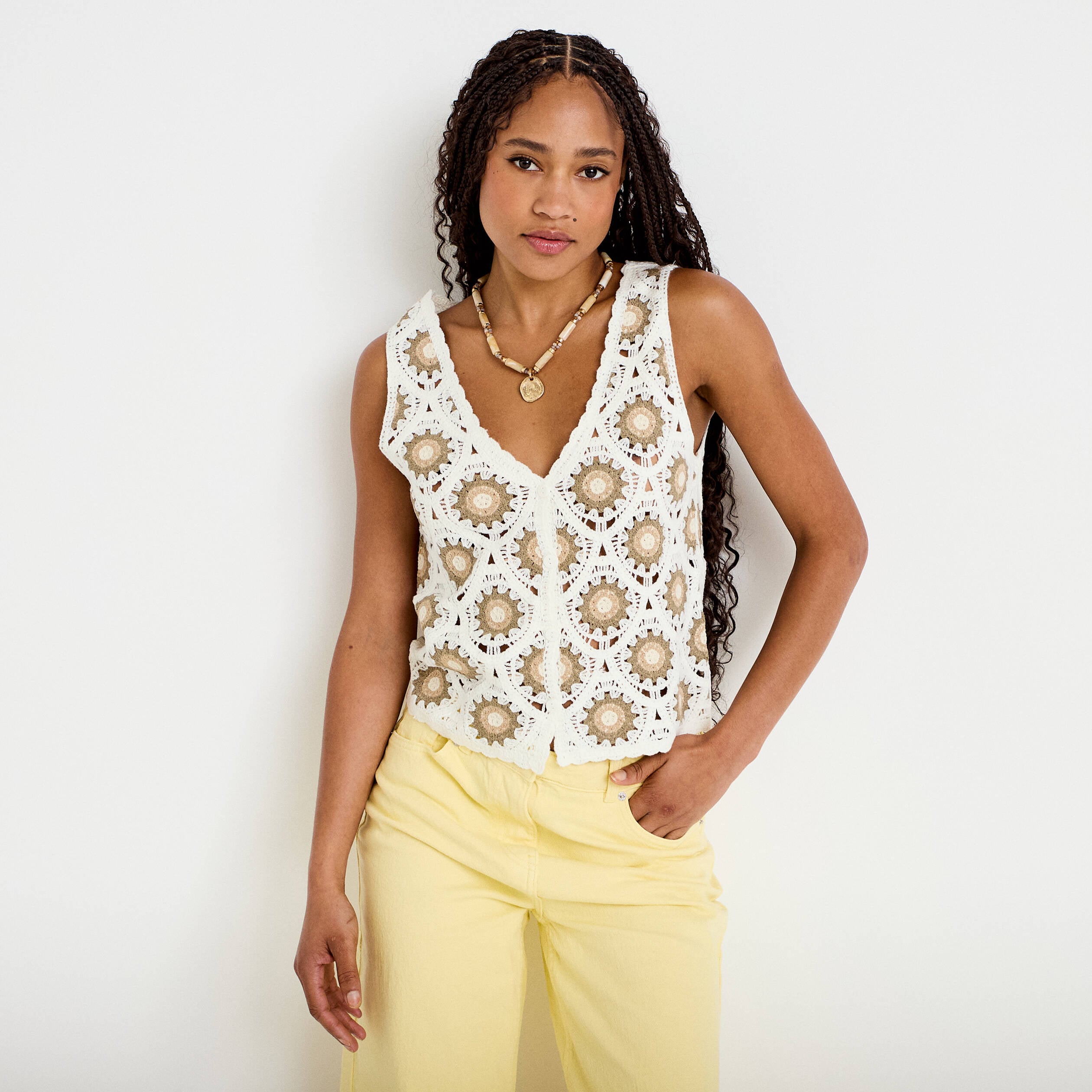 D&eacute;bardeur crochet boutons ecru femme
