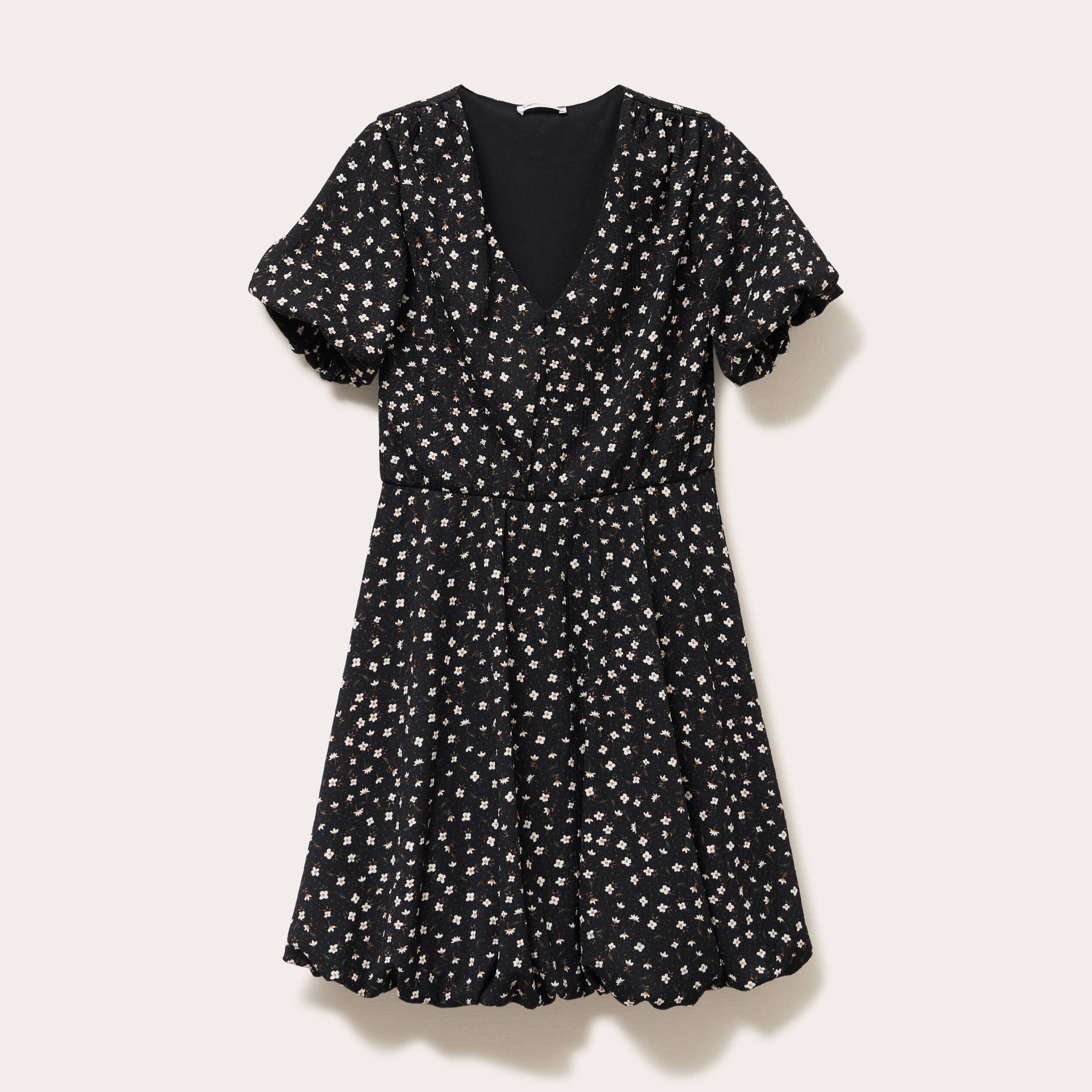 robe courte evasee col v manches courtes noir femme Robe courte évasée col v manches courtes noir femme