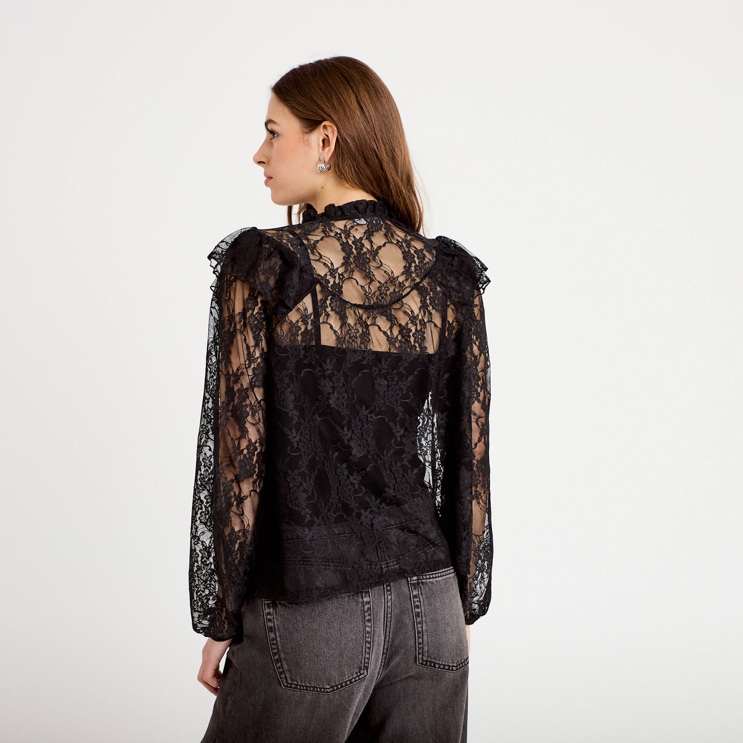 Blouse col rond manches longues dentelle noir femme