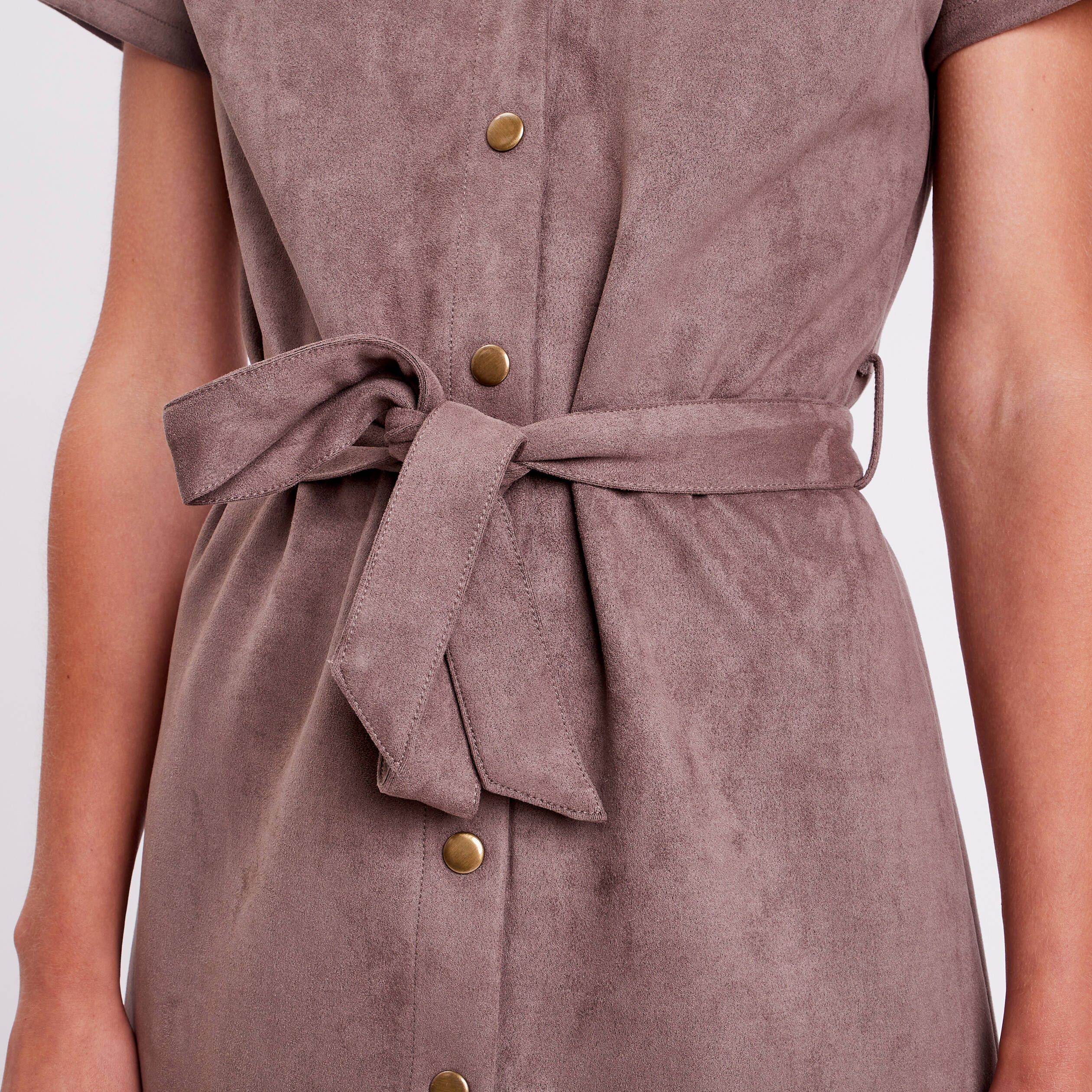 Robe droite ceintur&eacute;e su&eacute;dine taupe femme