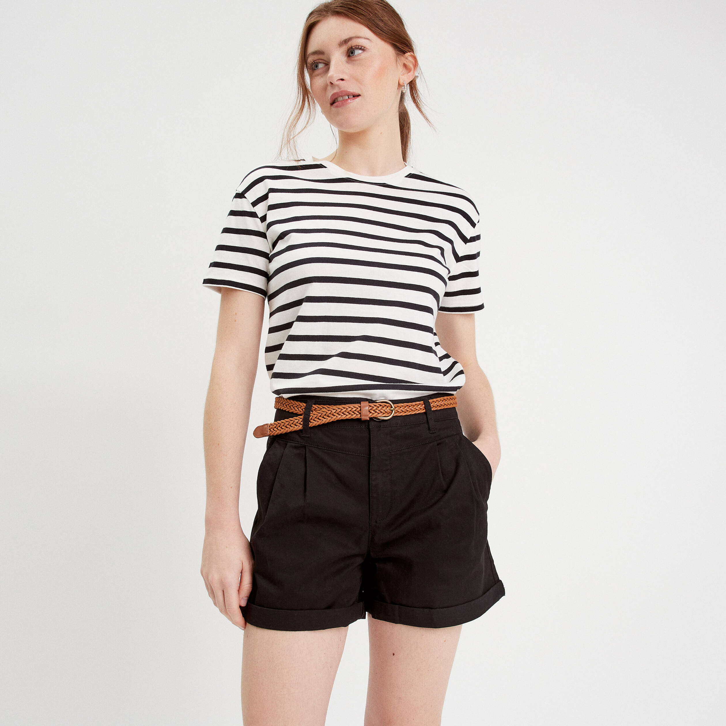 Short chino ceintur&eacute; noir femme