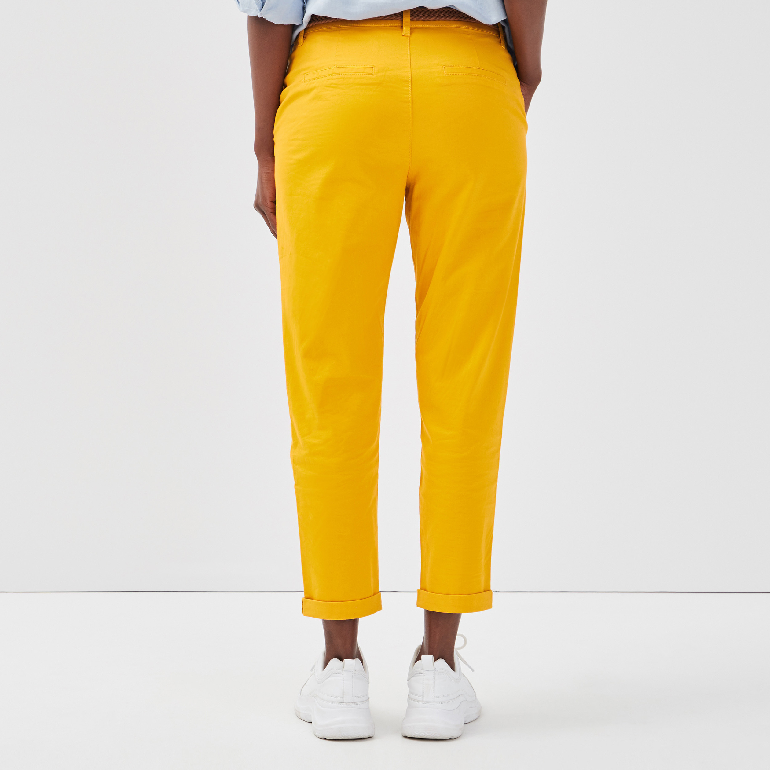 Pantalon chino 7/8&egrave;me jaune femme