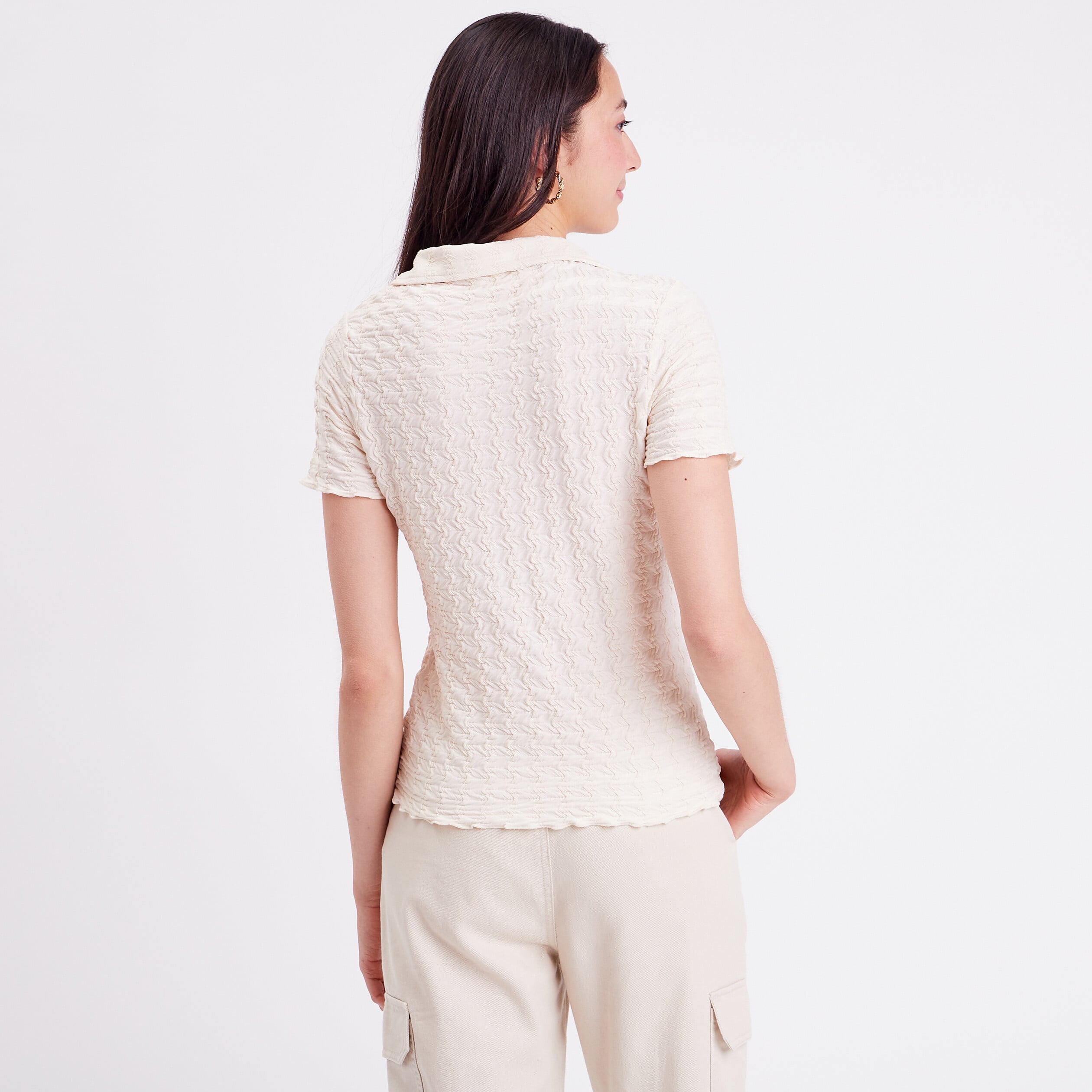 Blouse manches courtes gaufr&eacute; ecru femme