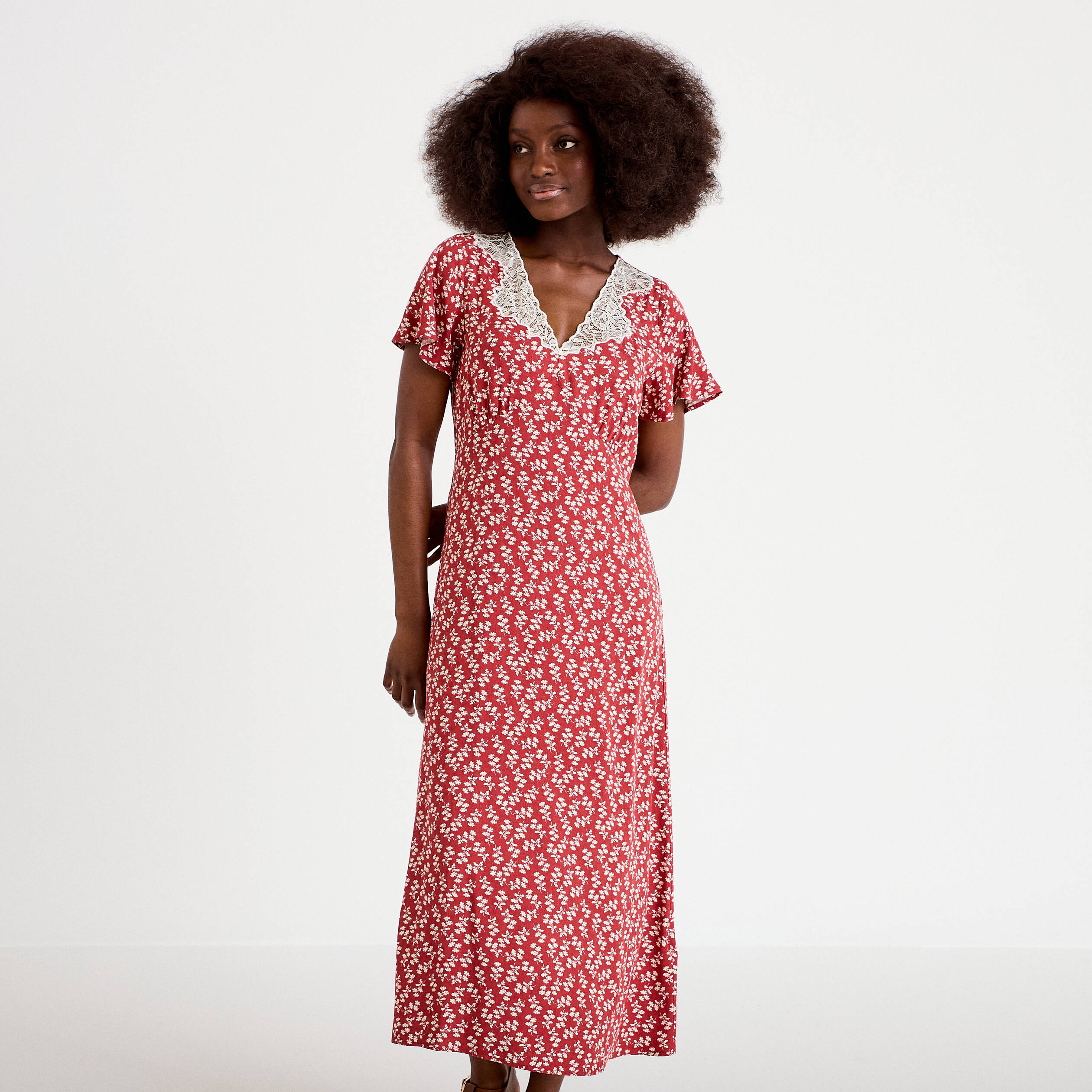 Robe longue &eacute;vas&eacute;e col v dentelle terracotta femme
