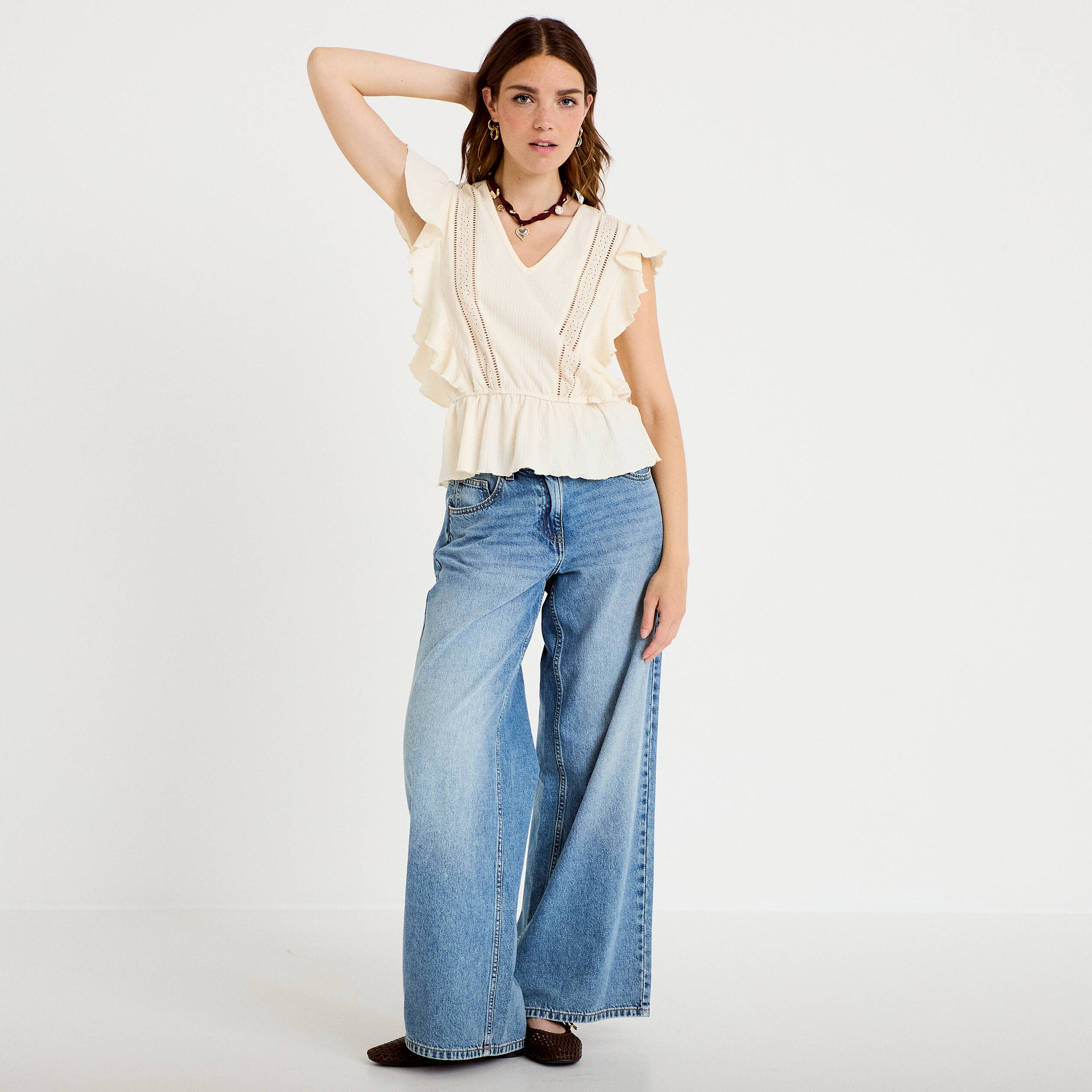 Blouse &agrave; volants ecru femme